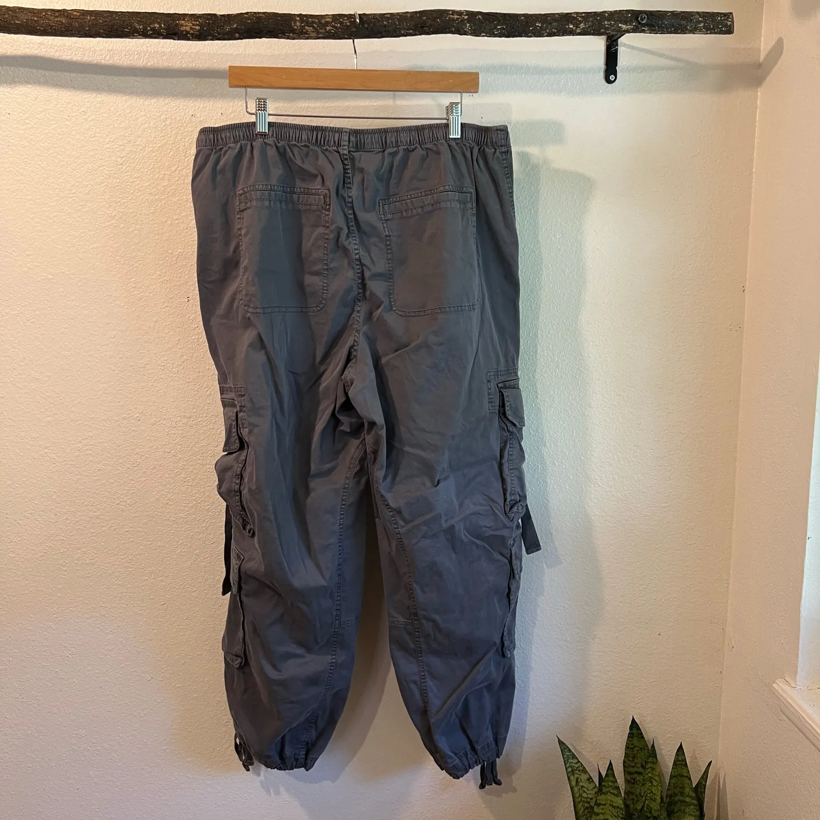 Abercrombie & Fitch Gray Garment Dyed Relaxed Fit Utility Cargo Pants Size XL - Image 13