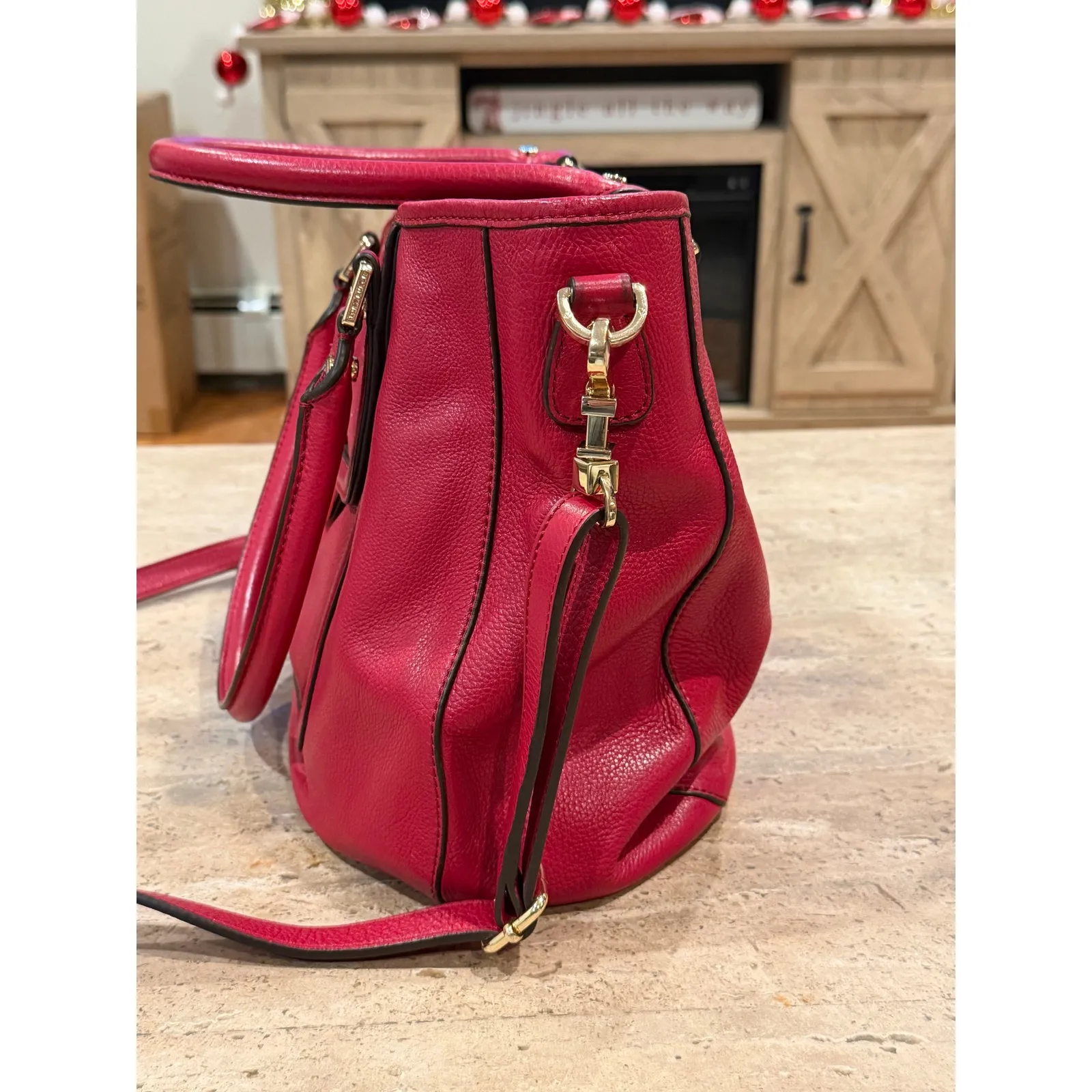 Tory Burch Amanda Hobo Crossbody Bag Carnation Red EUC - Image 6