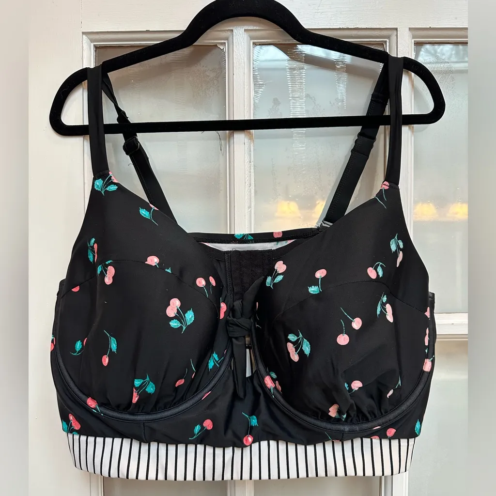 Lane Bryant Plus Size 46DDD Swim Bikini Top Swimsuit Retro Cherries Pinup Black - Image 3