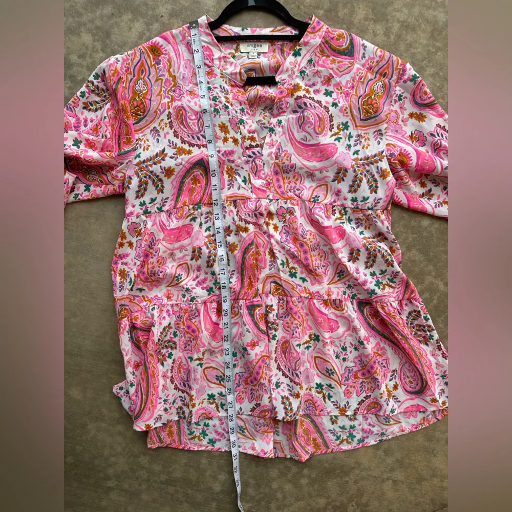 Umgee Pink and Orange Paisley Blouse - Image 5