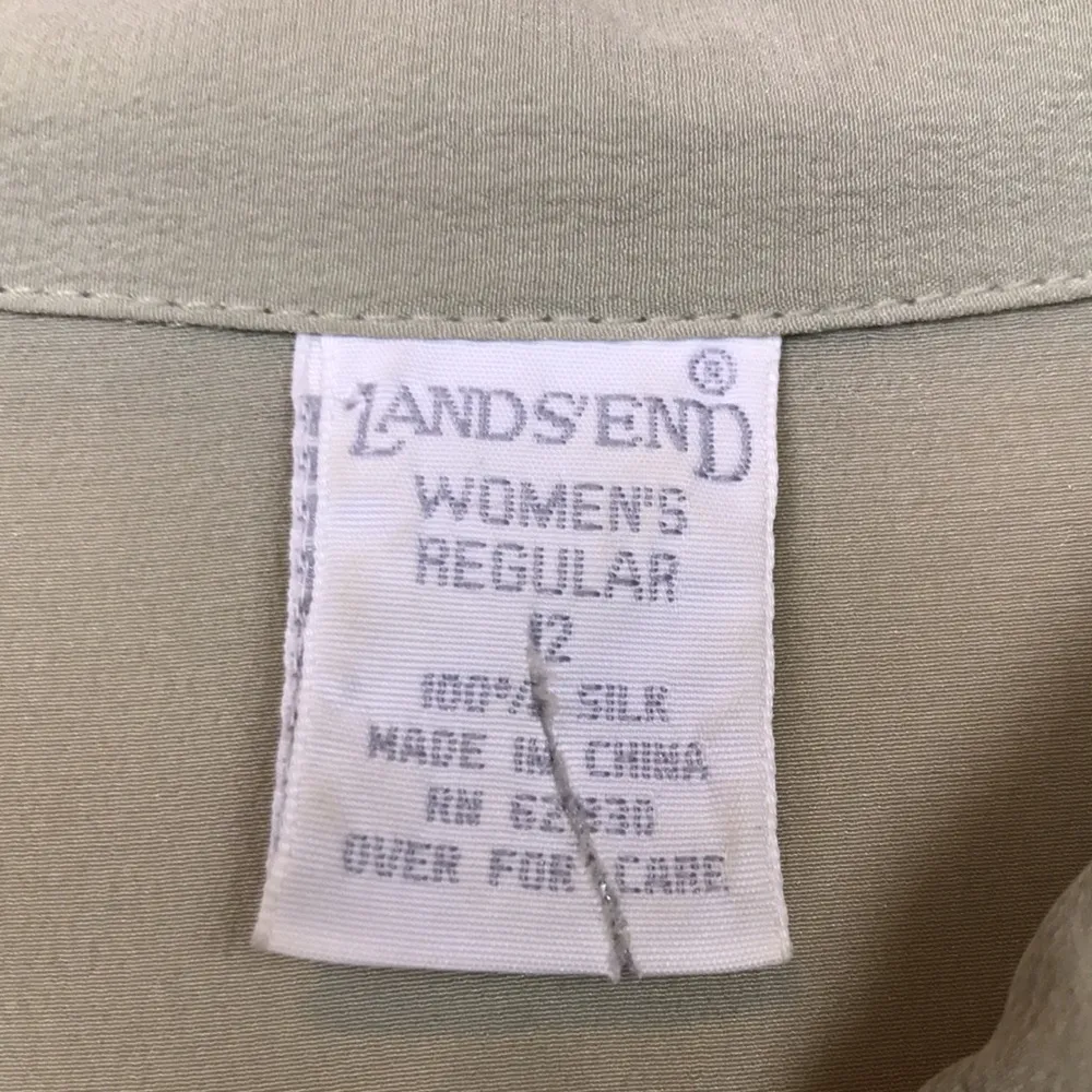 VTG Lands’ End Women’s Silk Light Sage Green Pocket Short Sleeve Button - Image 6