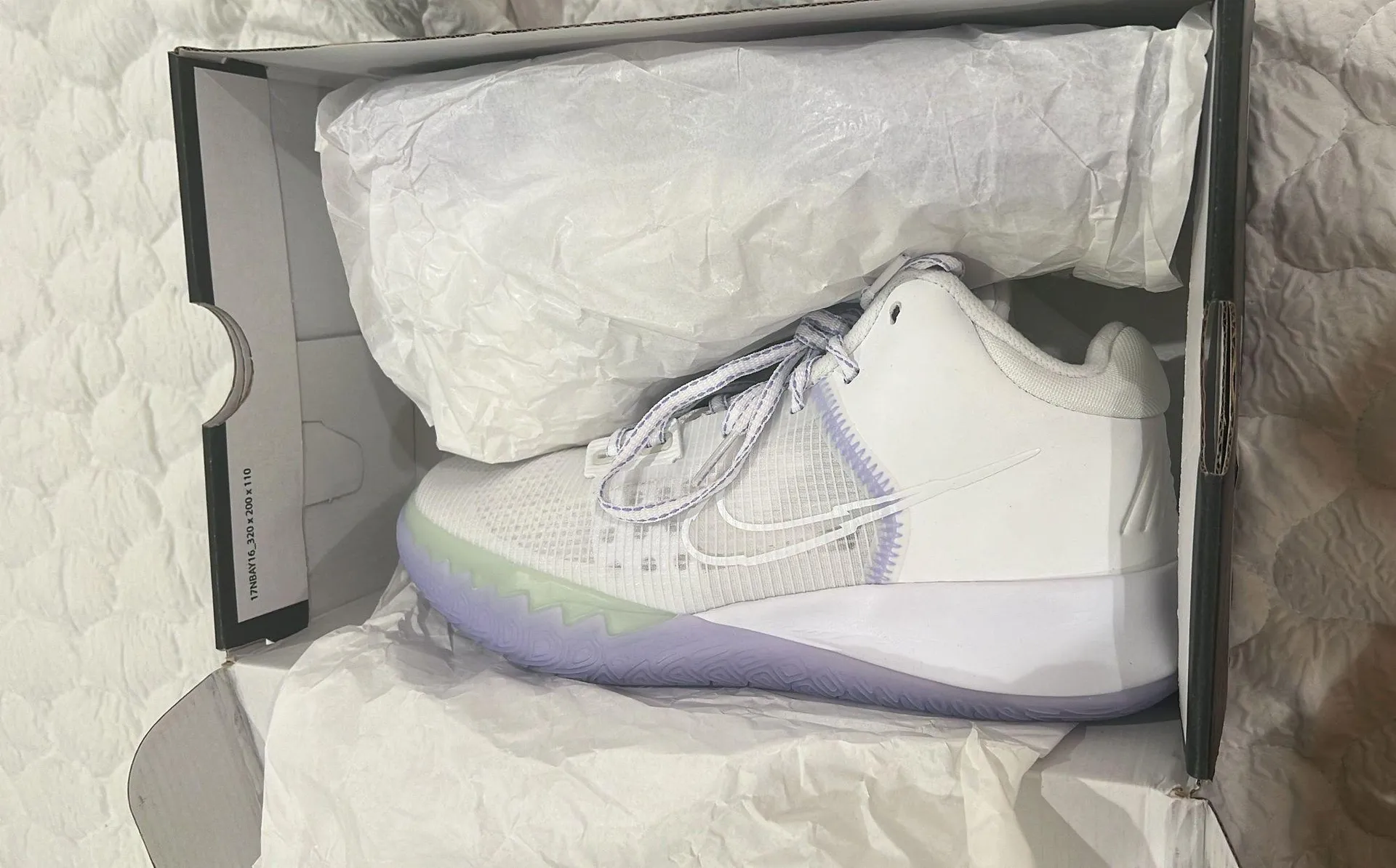 Kyrie Flytrap IV EP basketball Shoes  - Image 2