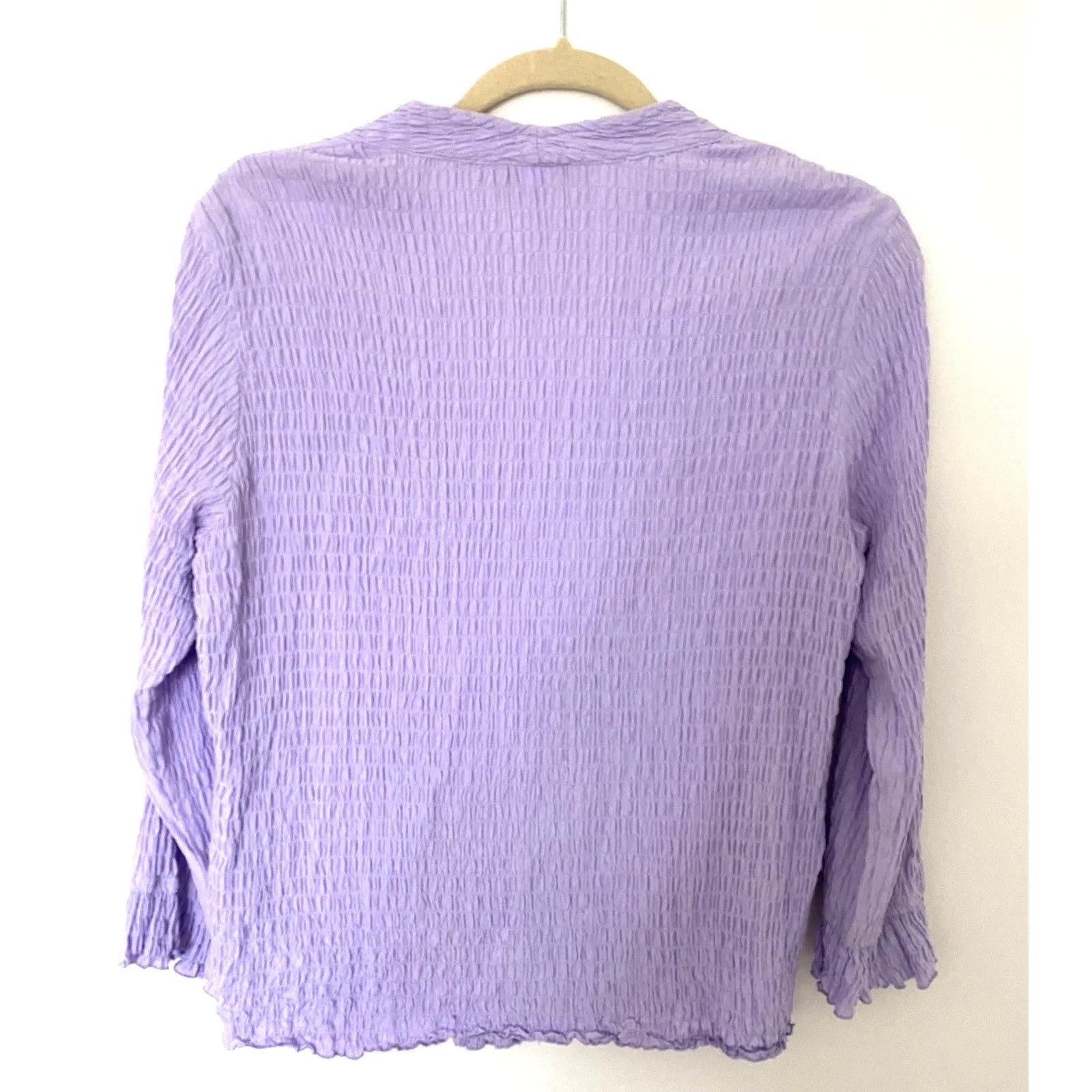Fresco by Nomadic Traders Lavender Mother of Pearl Buttons Top Blouse Sz M Purple Size M - Image 2
