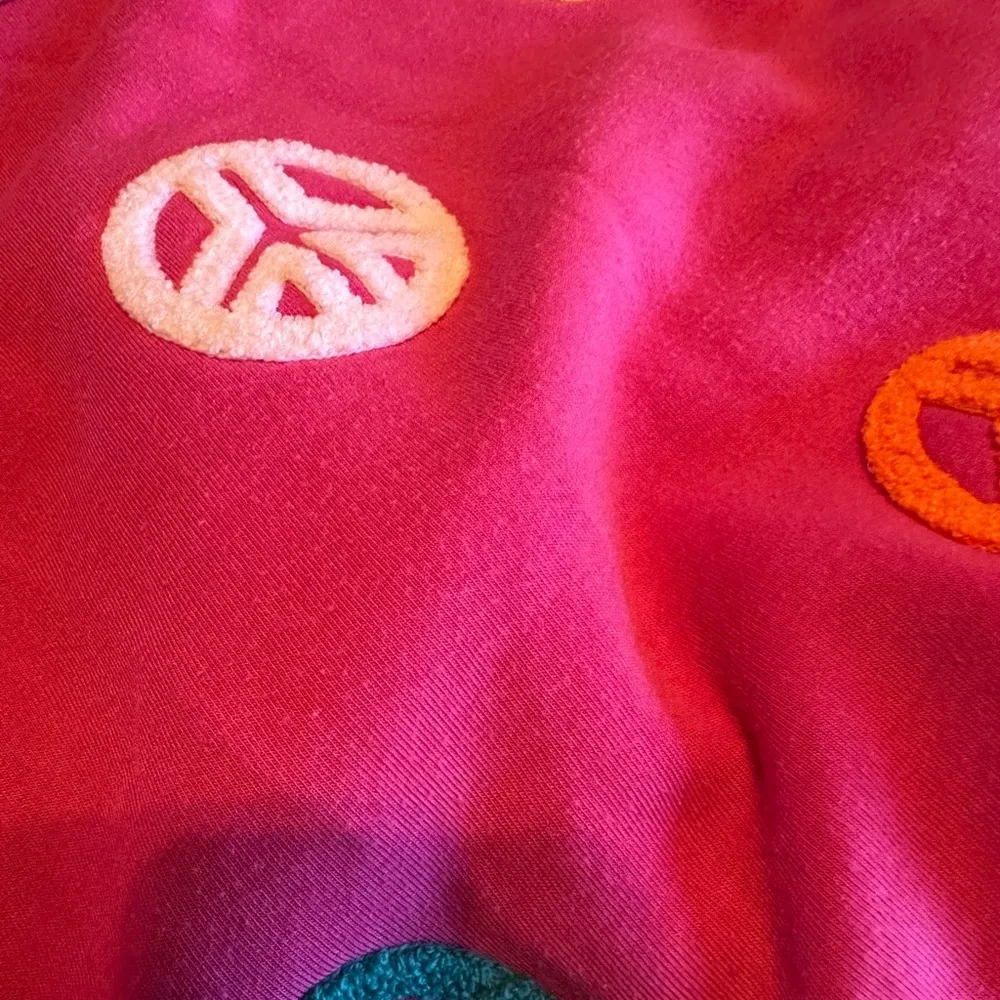Cute pink peace sign sweater - Image 5