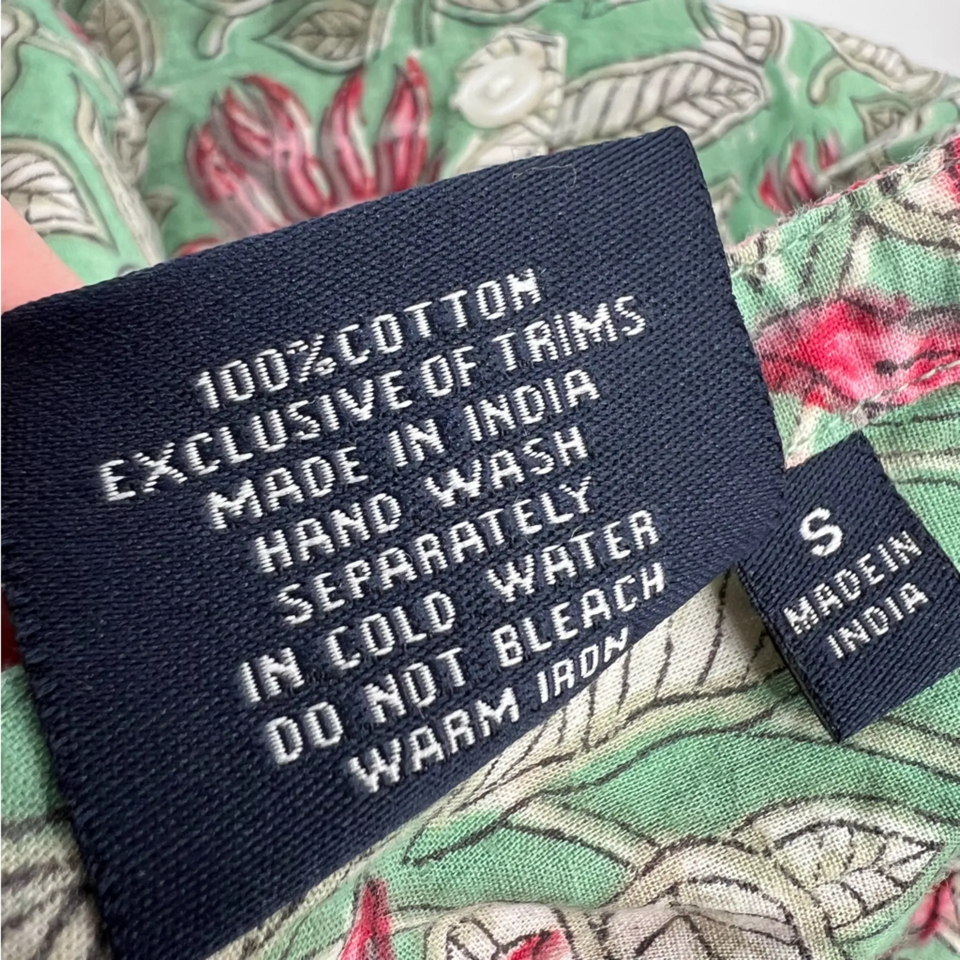 Madison Mathews floral block print popover top sz S Green - Image 5