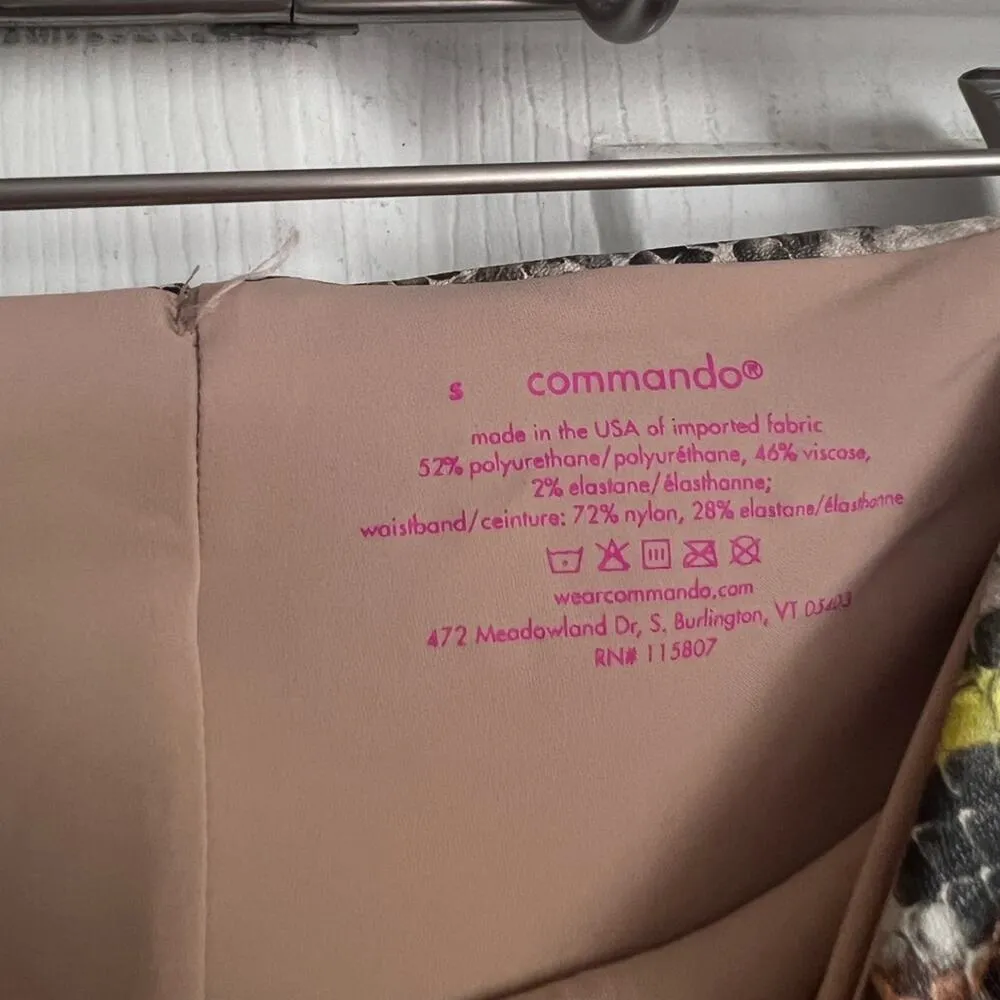 Commando Faux Animal Legging with Control Compression Neon Snake small - Image 6