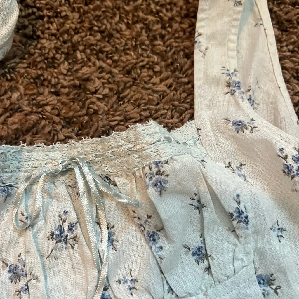 Stradivarius Light Blue Floral Tank Top - Image 5