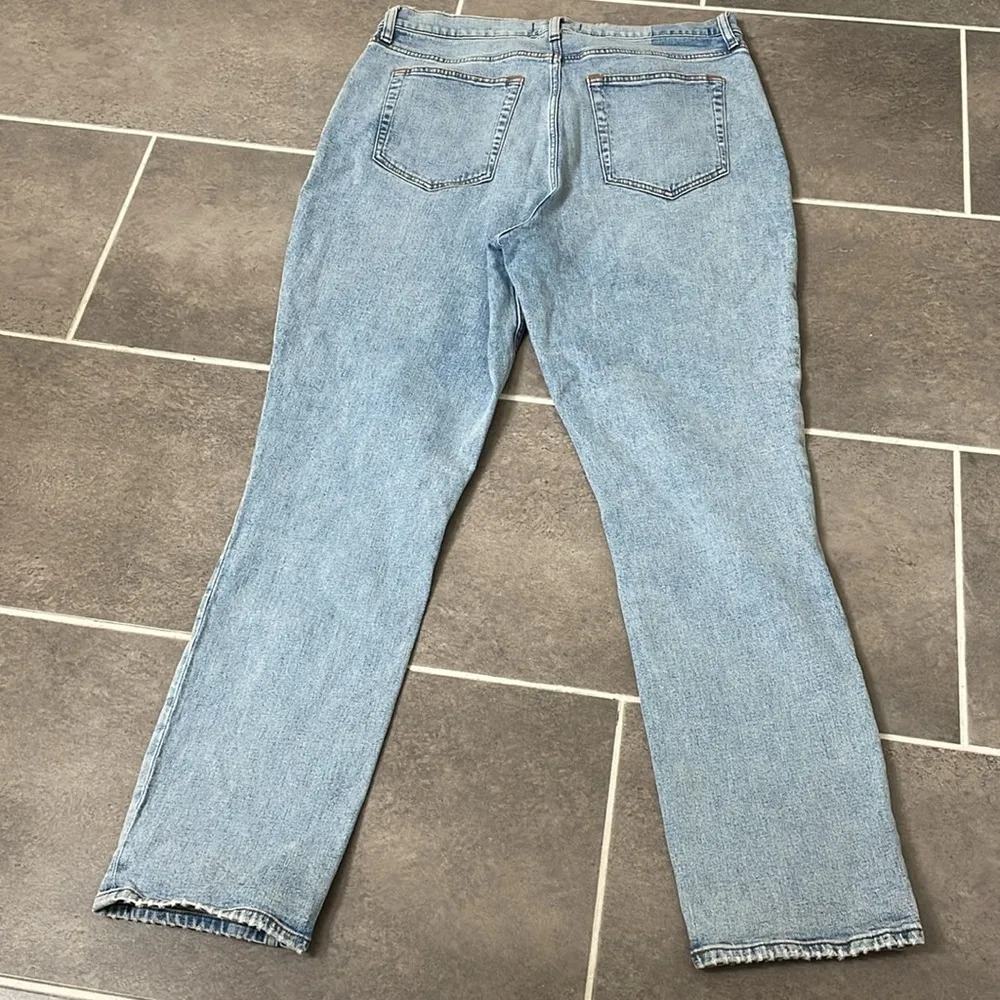 Abercrombie Ultra High Rise Curve Love 90s Slim Straight Jeans Size 33/16 - Image 3