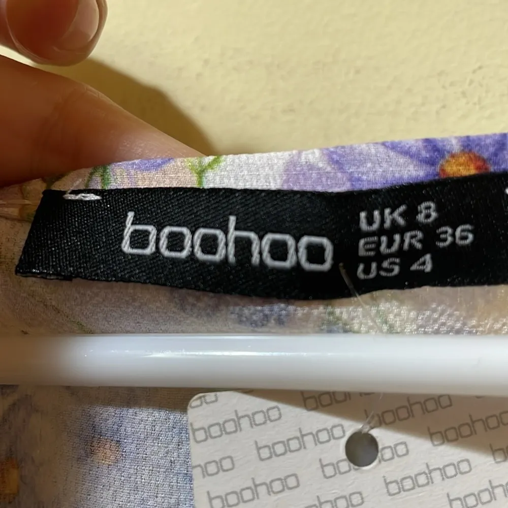 Womens New Boohoo Floral Flare Sleeve Flipping Playsuit Lilac - Image 6