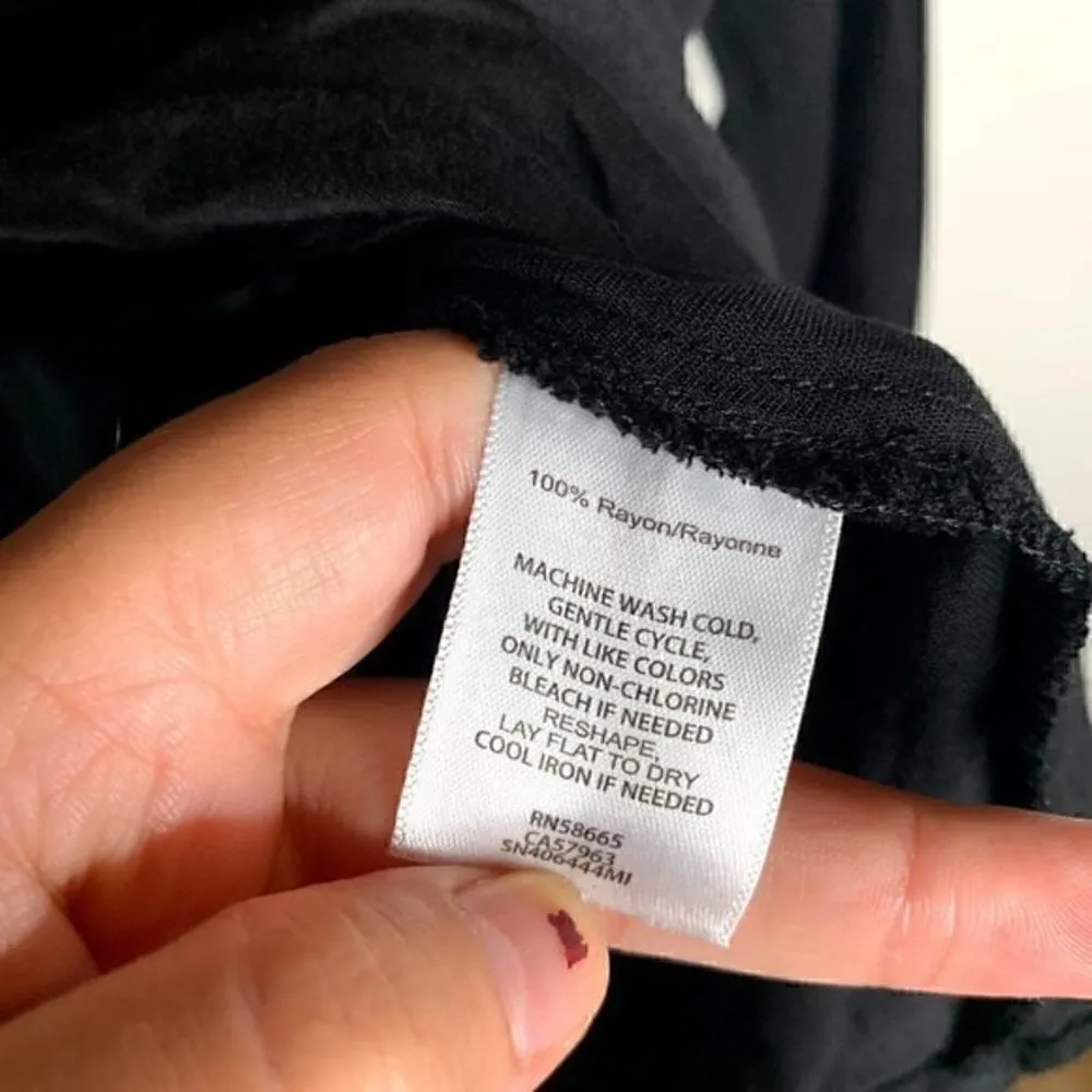 Something Navy 🌺  black cinch waisted blouse - Image 5