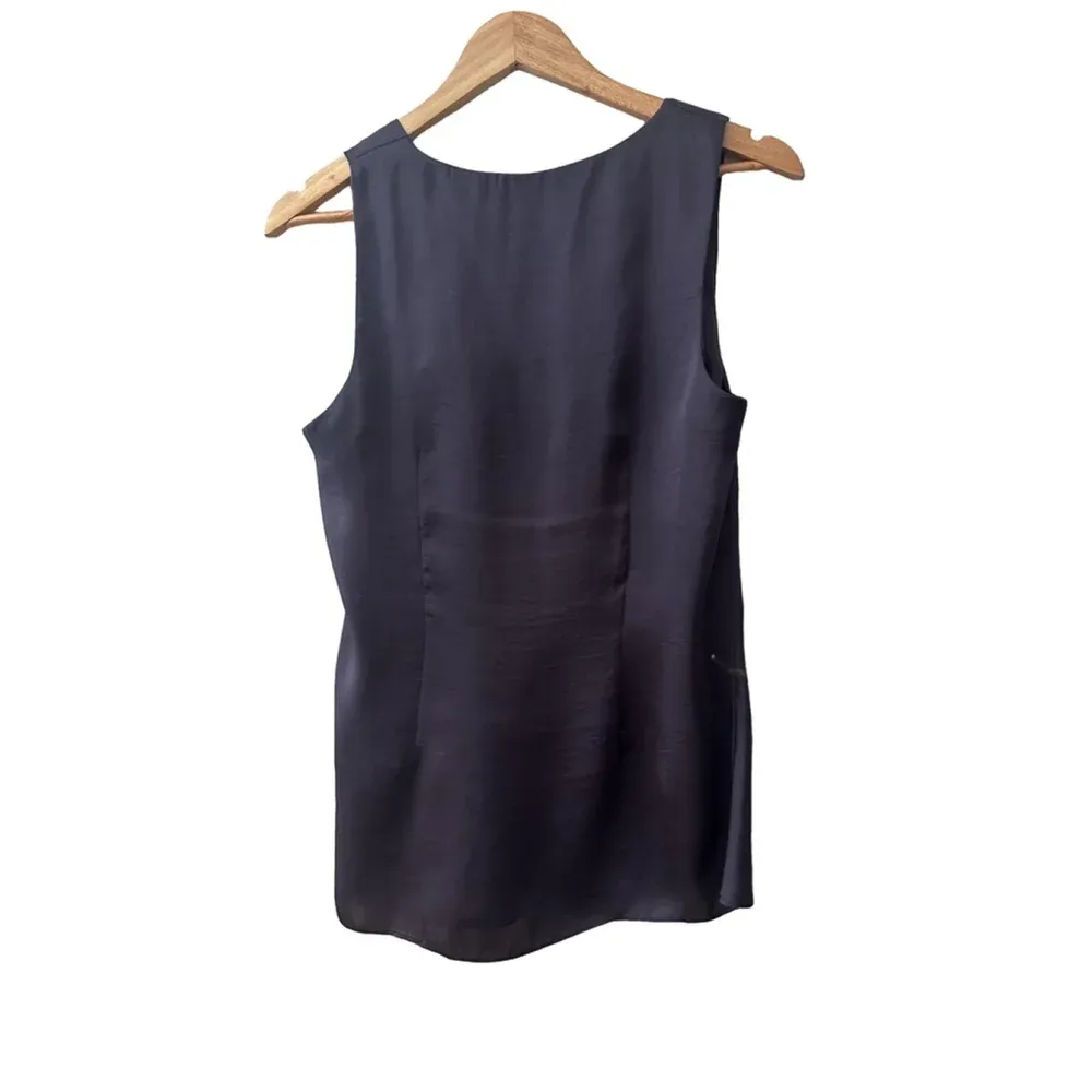 Banana Republic Sateen Top Women's Size 4 Dark Purple - Image 2