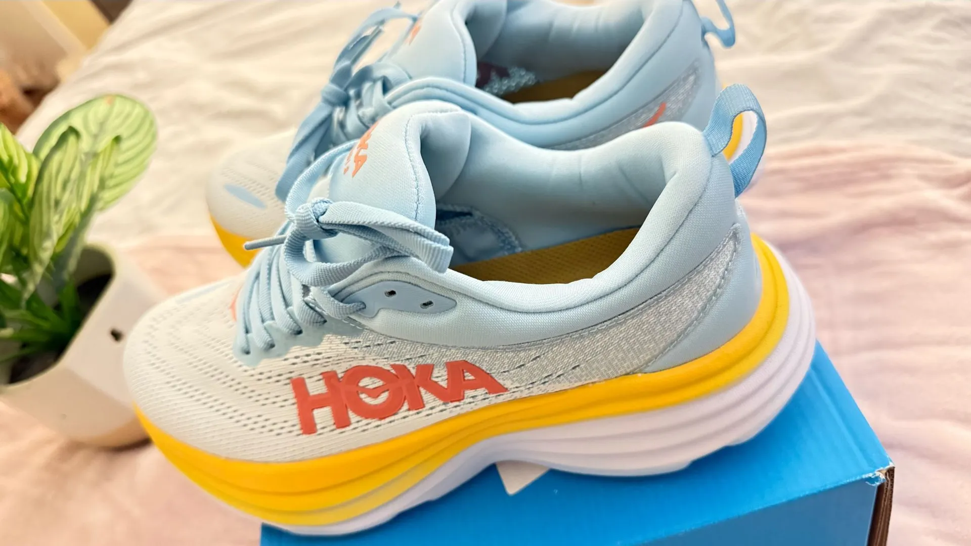 Hoka One One M Bondi 8 Shoes Men’s Size 8 / Women’s Size 9 - Image 4