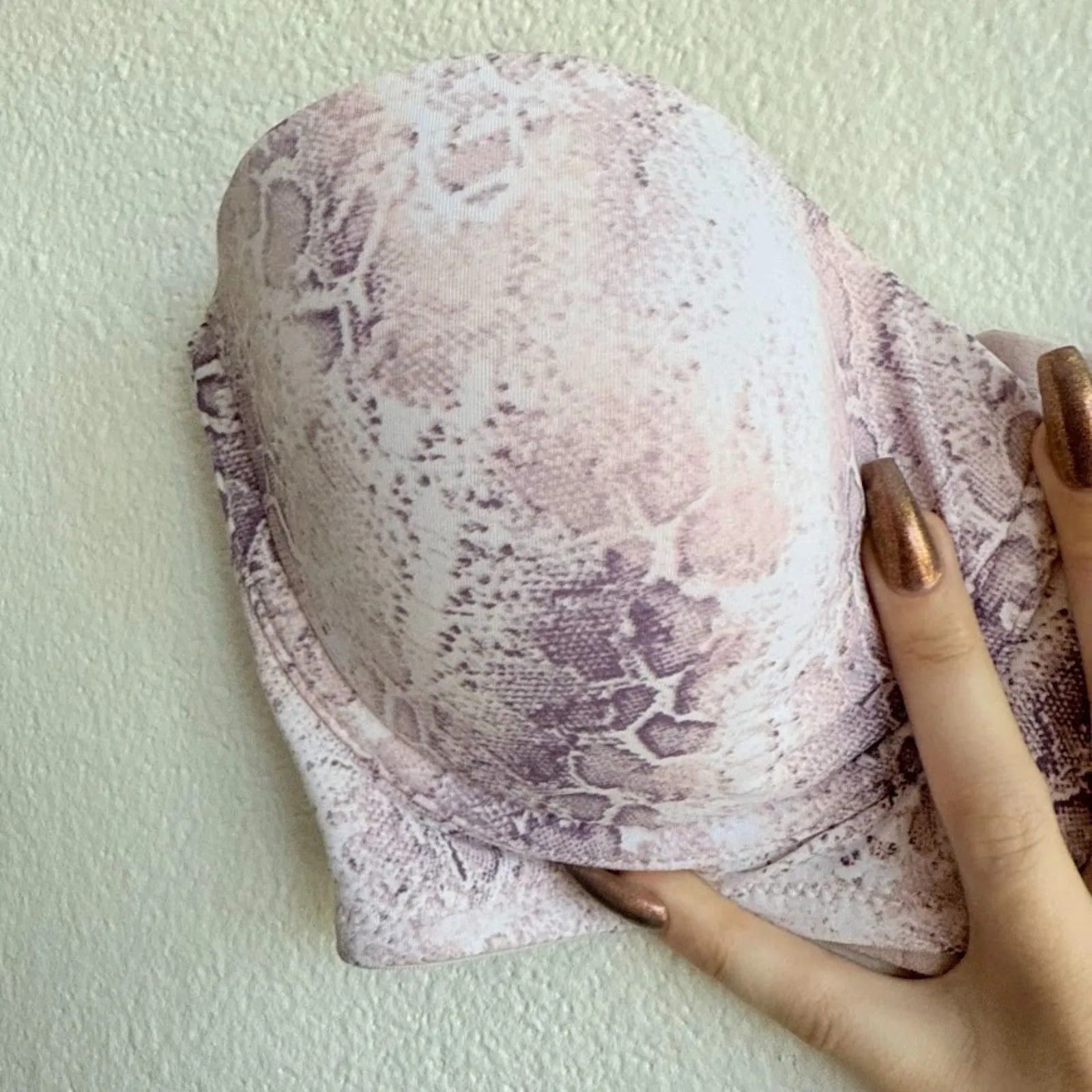 Undies Snakeskin Print Strapless Balconette Bra in Pastel Pink & Cream size 34C - Image 7