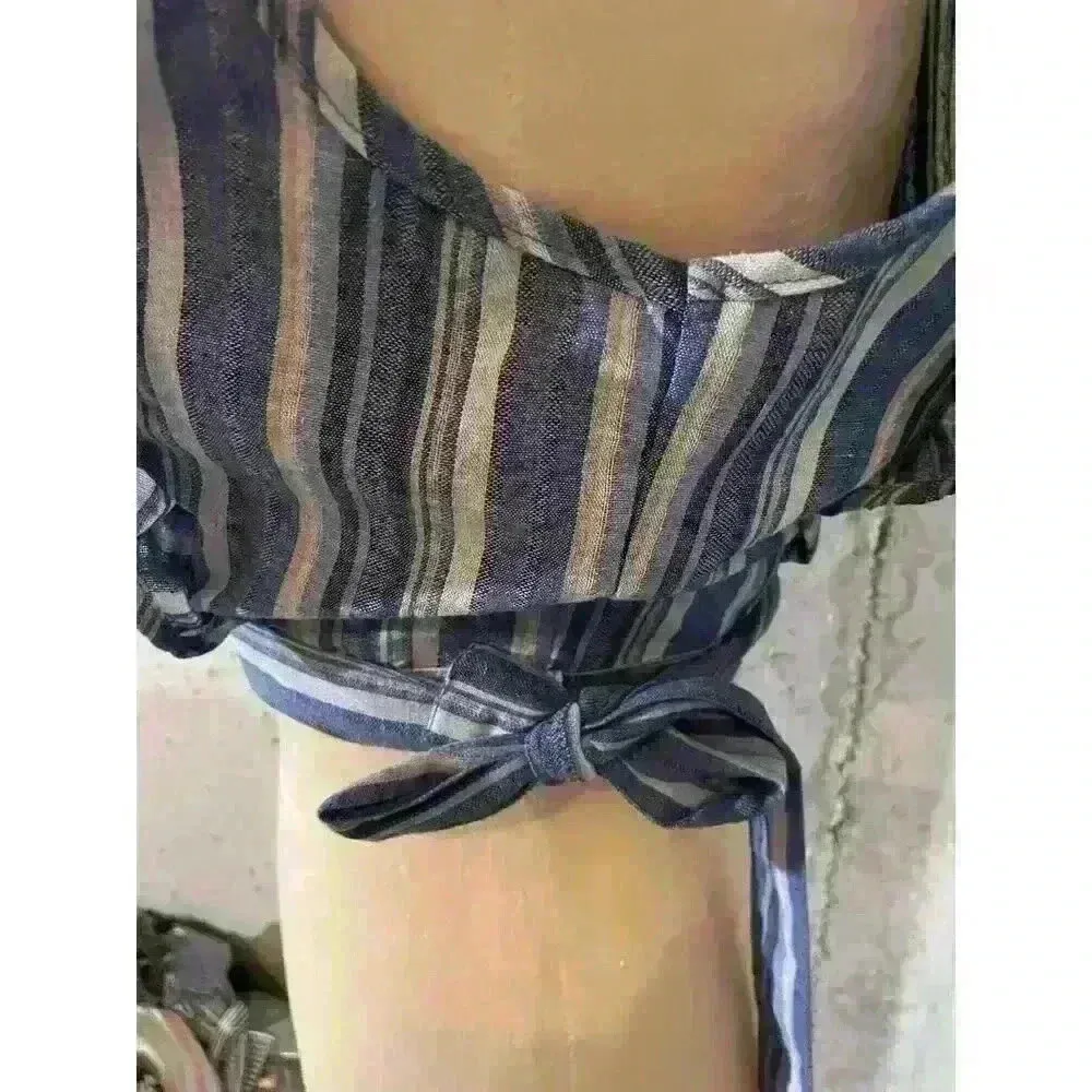 Fashion on Earth Cropped Wrap Top, size L - Image 4