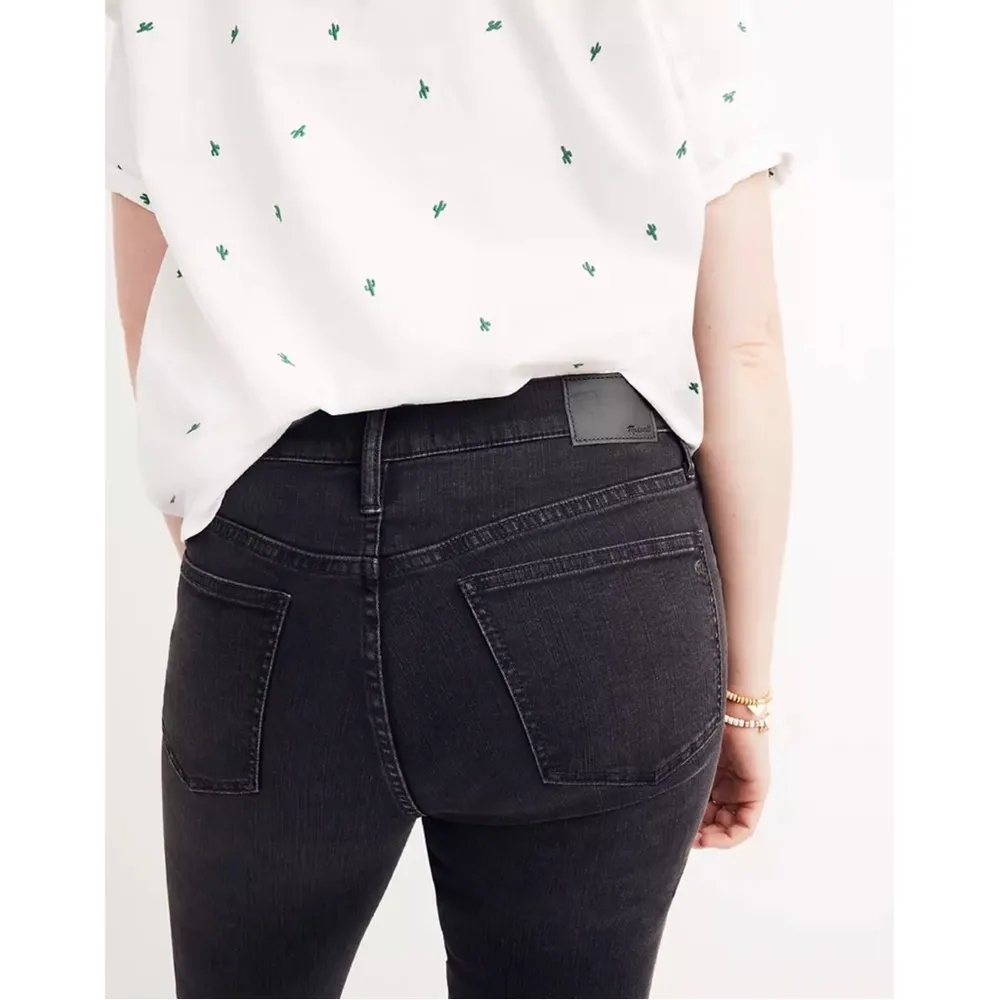 Madewell • 9” Mid Rise Skinny jeans black distressed ripped ankle high raw hem - Image 12