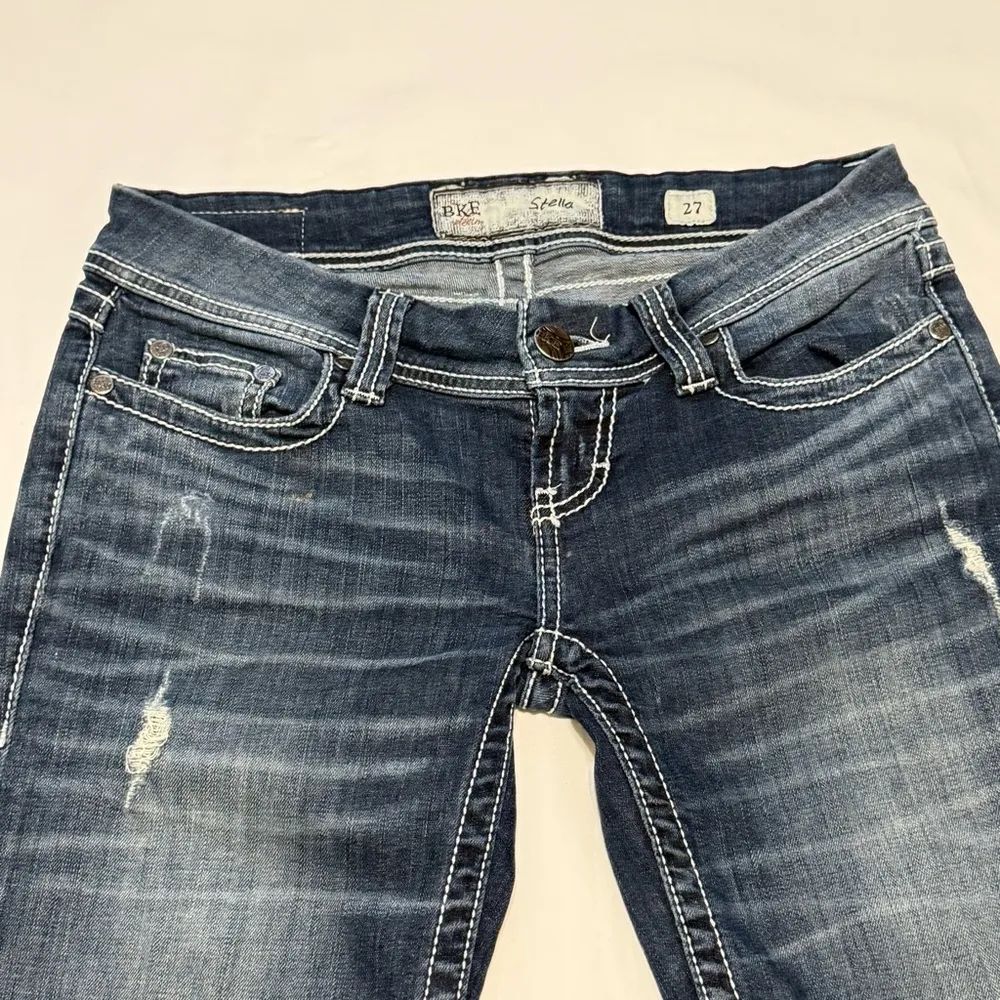 BKE Stella Capri Jeans Size 27 – Slim Fit, Low Rise, Vintage Style - Image 3