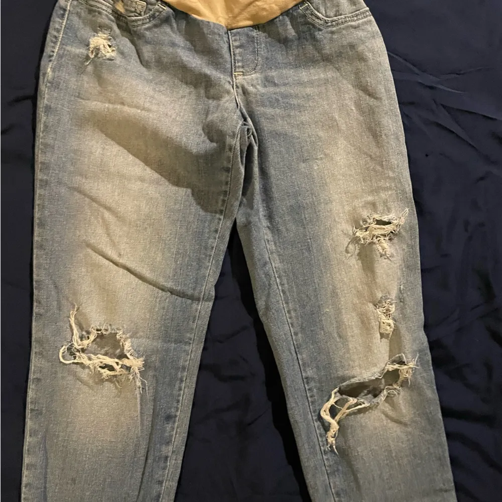 Jessica Simpson Maternity Jeans - Image 5