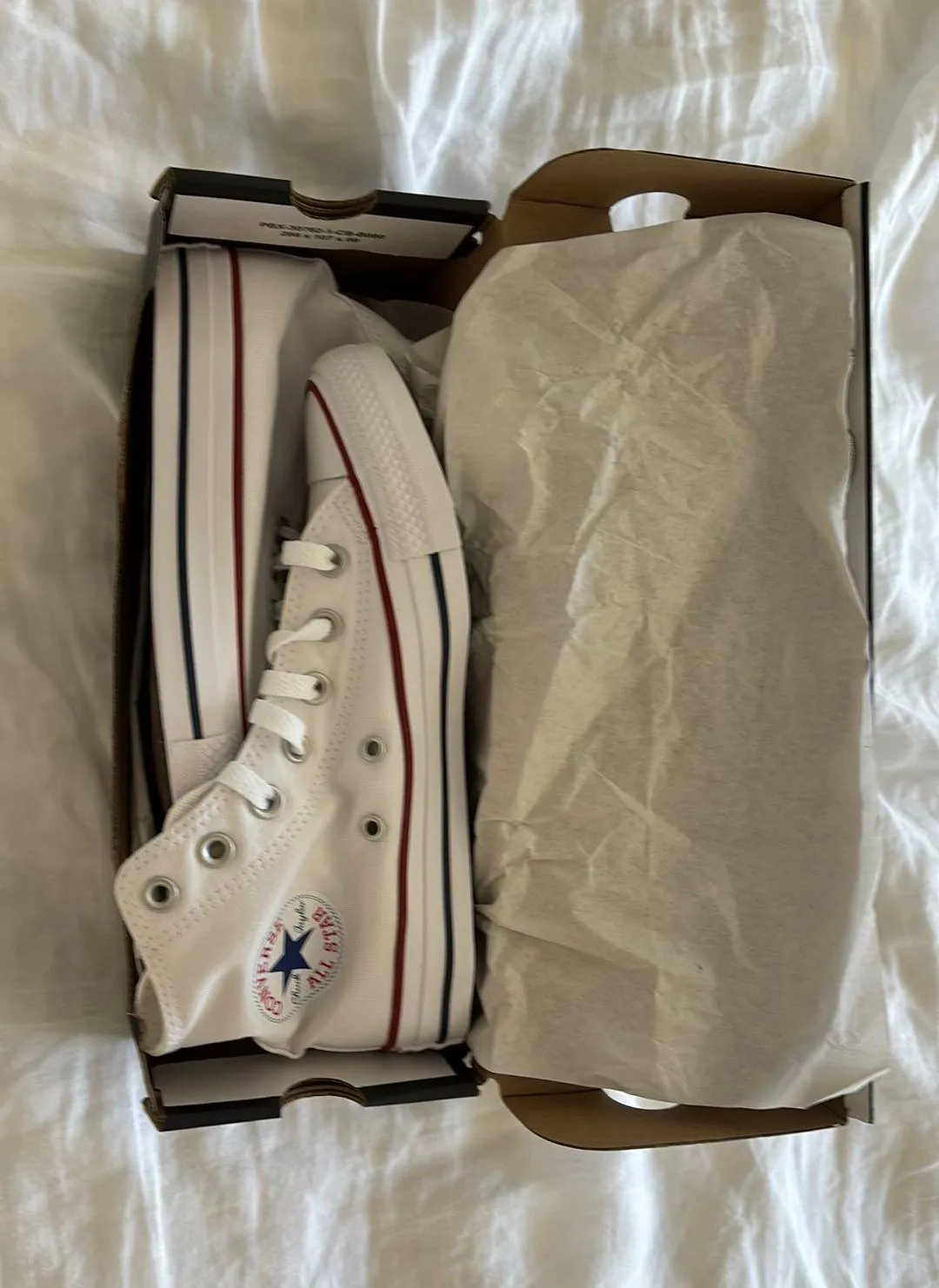 White Hightop shoes - Image 4