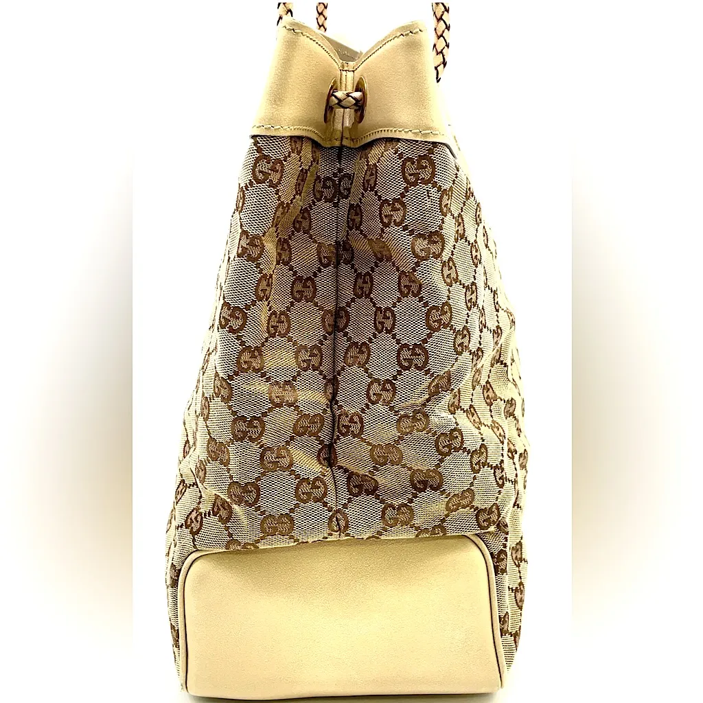 • Gucci monogram canvas and leather bucket bag - Image 5