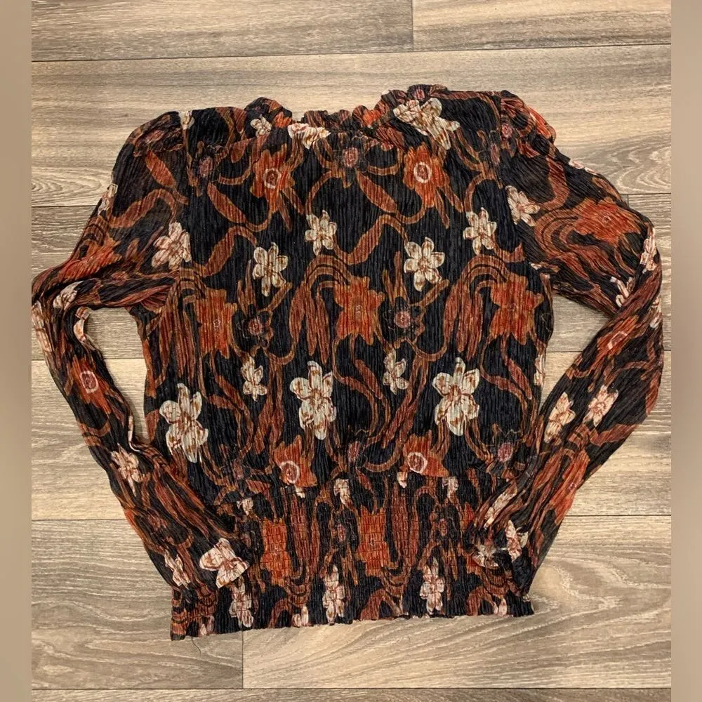 Joie Blouse Size L Elastic at Sleeves, Neckline, Subtle Sparkle Thread Accents - Image 3