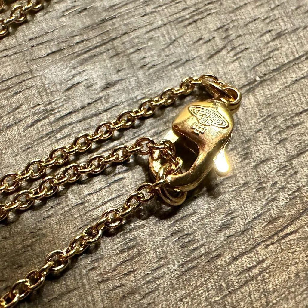 New Authentic Vivienne Westwood
Orb/Antoinette Necklace; Gold/Black w/Dust bag - Image 7