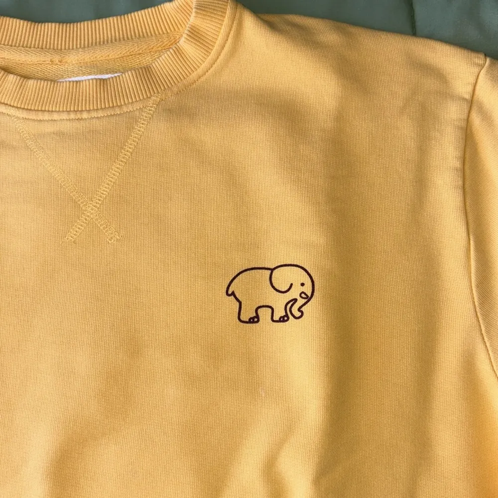 Ivory Ella  crewneck - Image 2