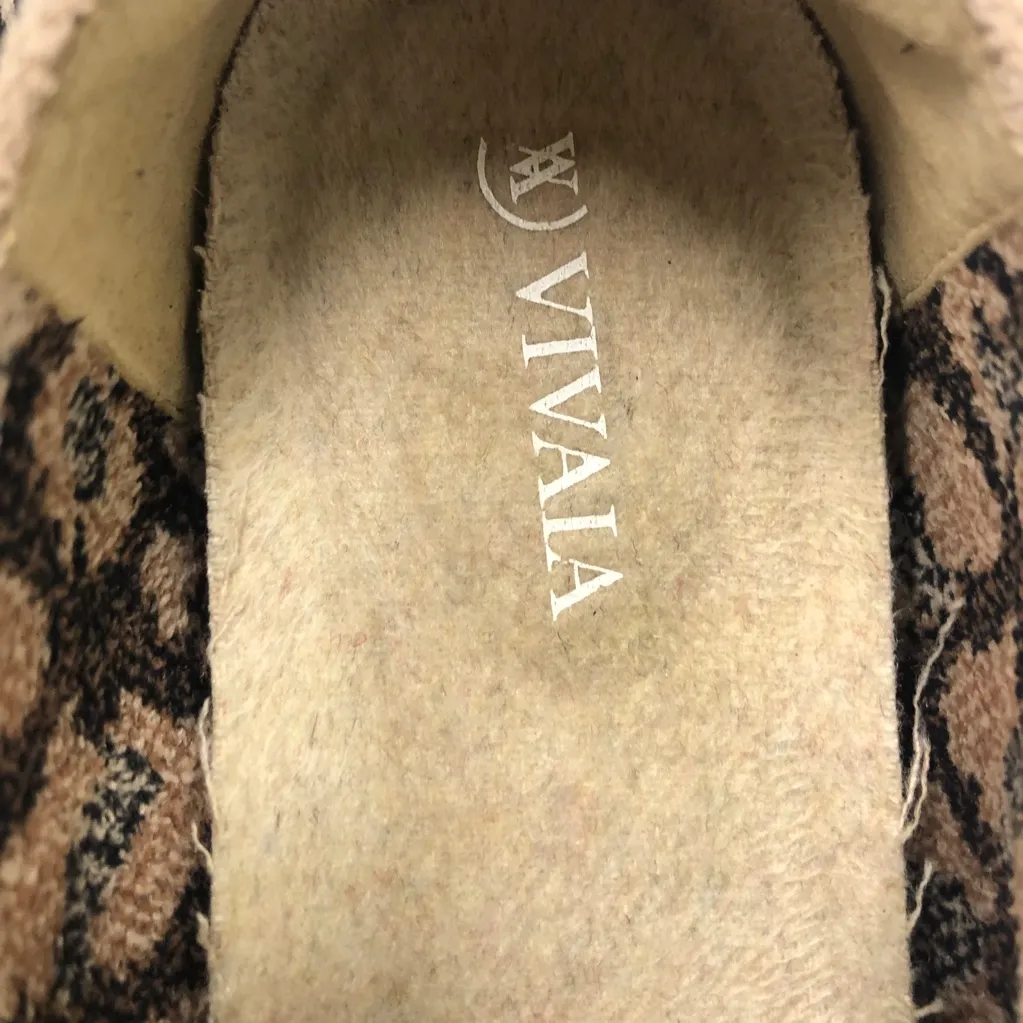 C Vivaia Terry Leopard Brown Camel Women Flat Loafers Size 5 (35 Euro) NWOB - Image 14