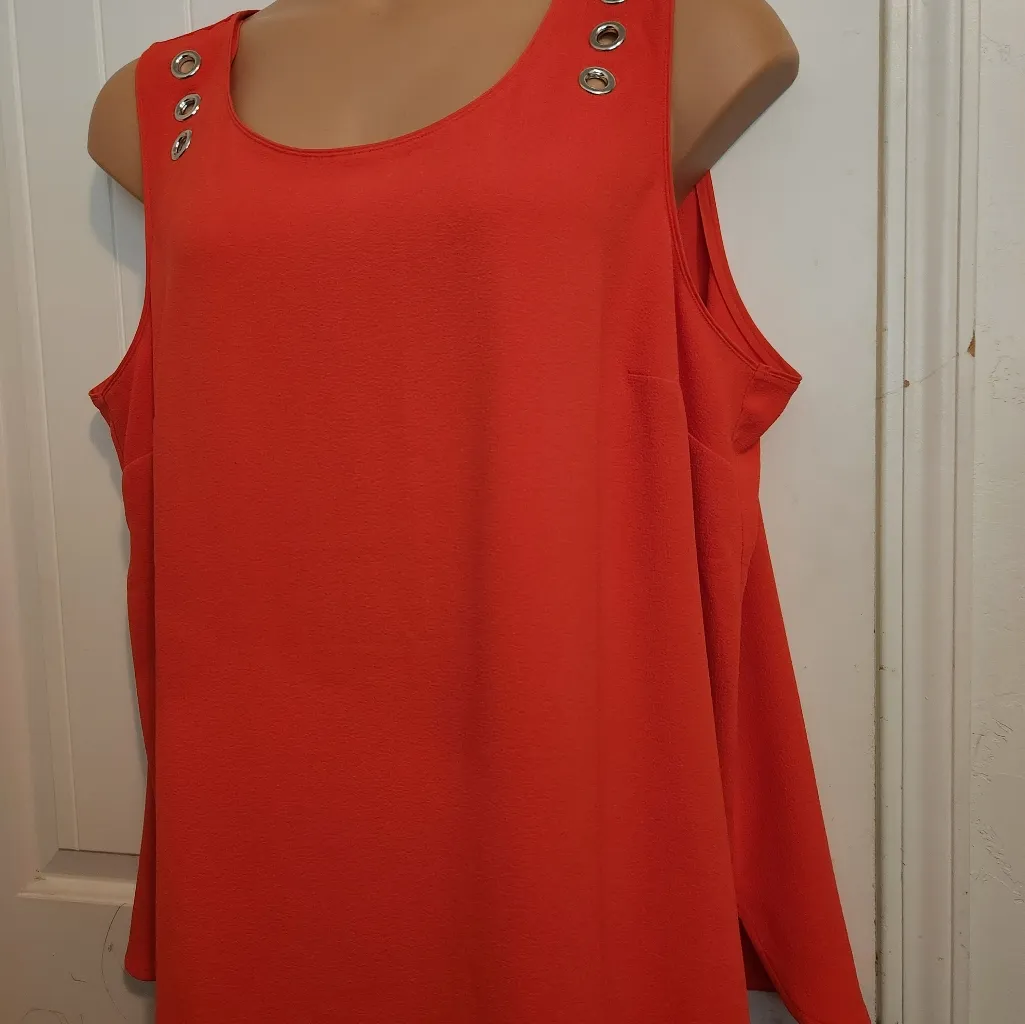 Liz ClaiborneWomen's Sleeveless Red Top - Image 3