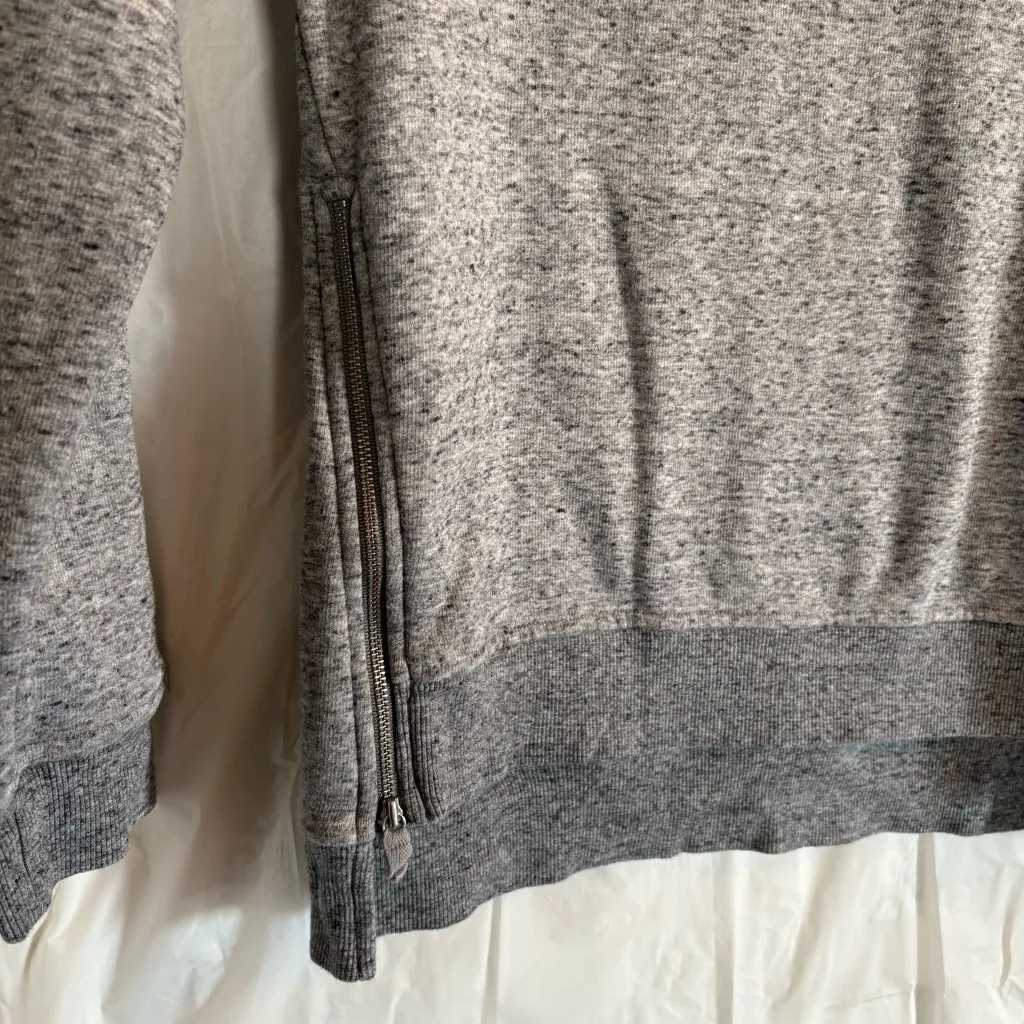UGG Morgan Sweatshirt Women’s Sz Small‎ Grey Crewneck Lightweight Double Knit - Image 4