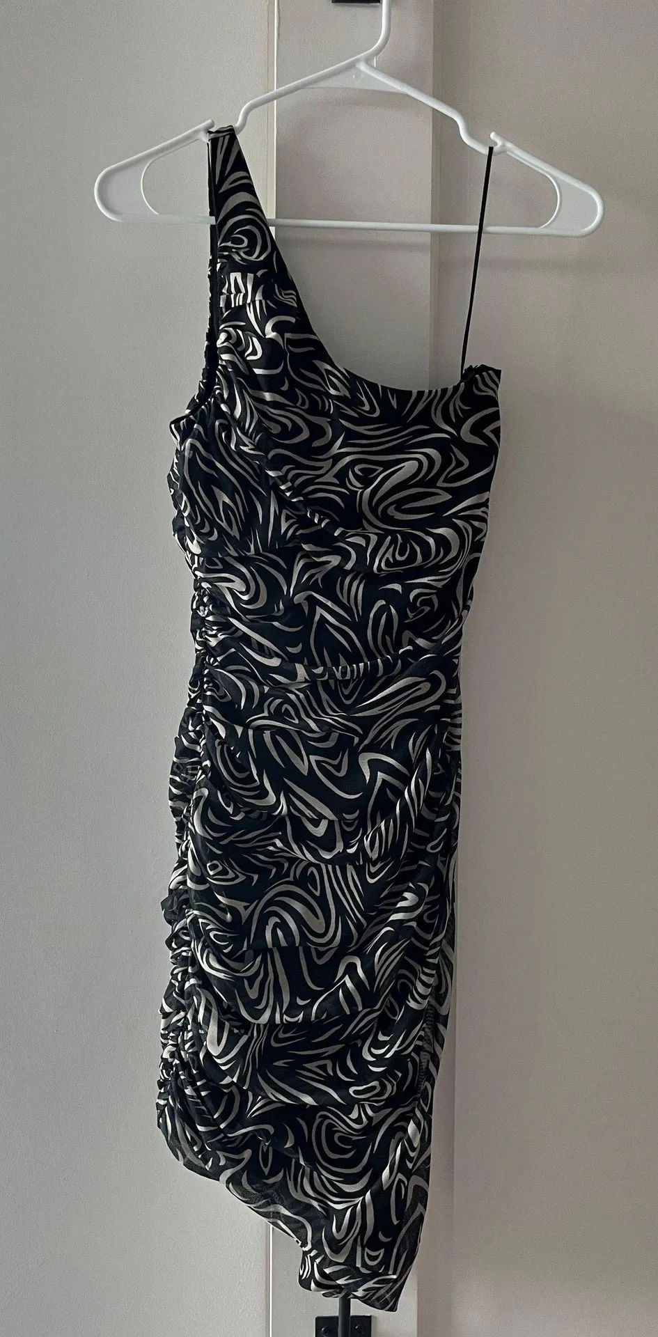 Likely Gemella Midi Dress - Image 4