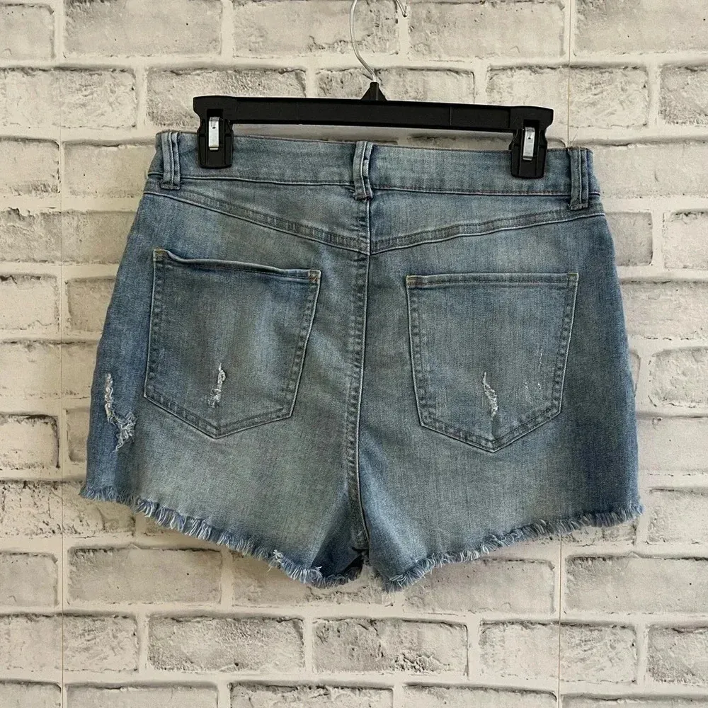 Women’s Rewash Super High Rise Wedge Vintage Reunion jean shorts distressed 29 - Image 2