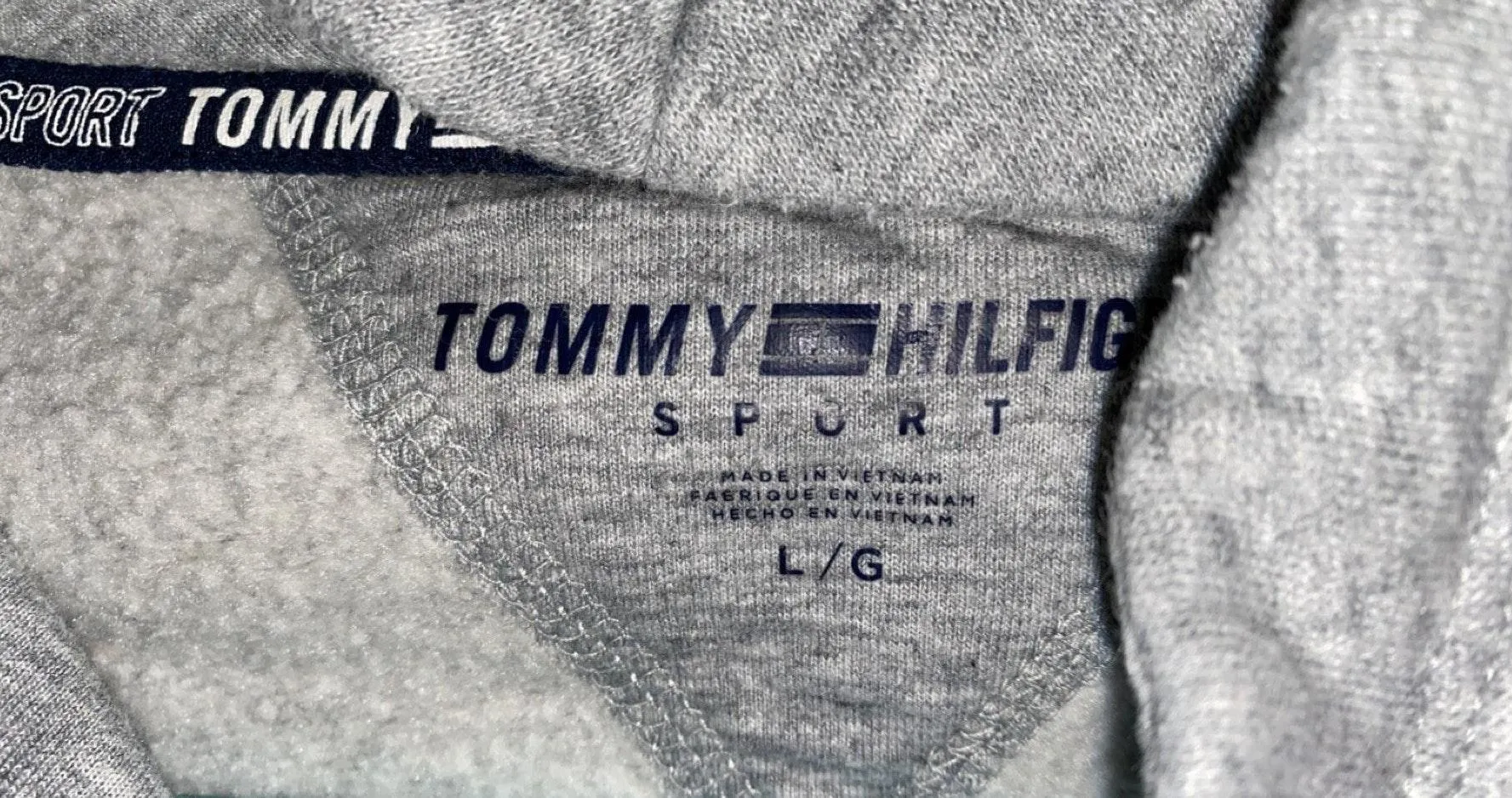 Tommy Hilfiger Hoodie - Image 3