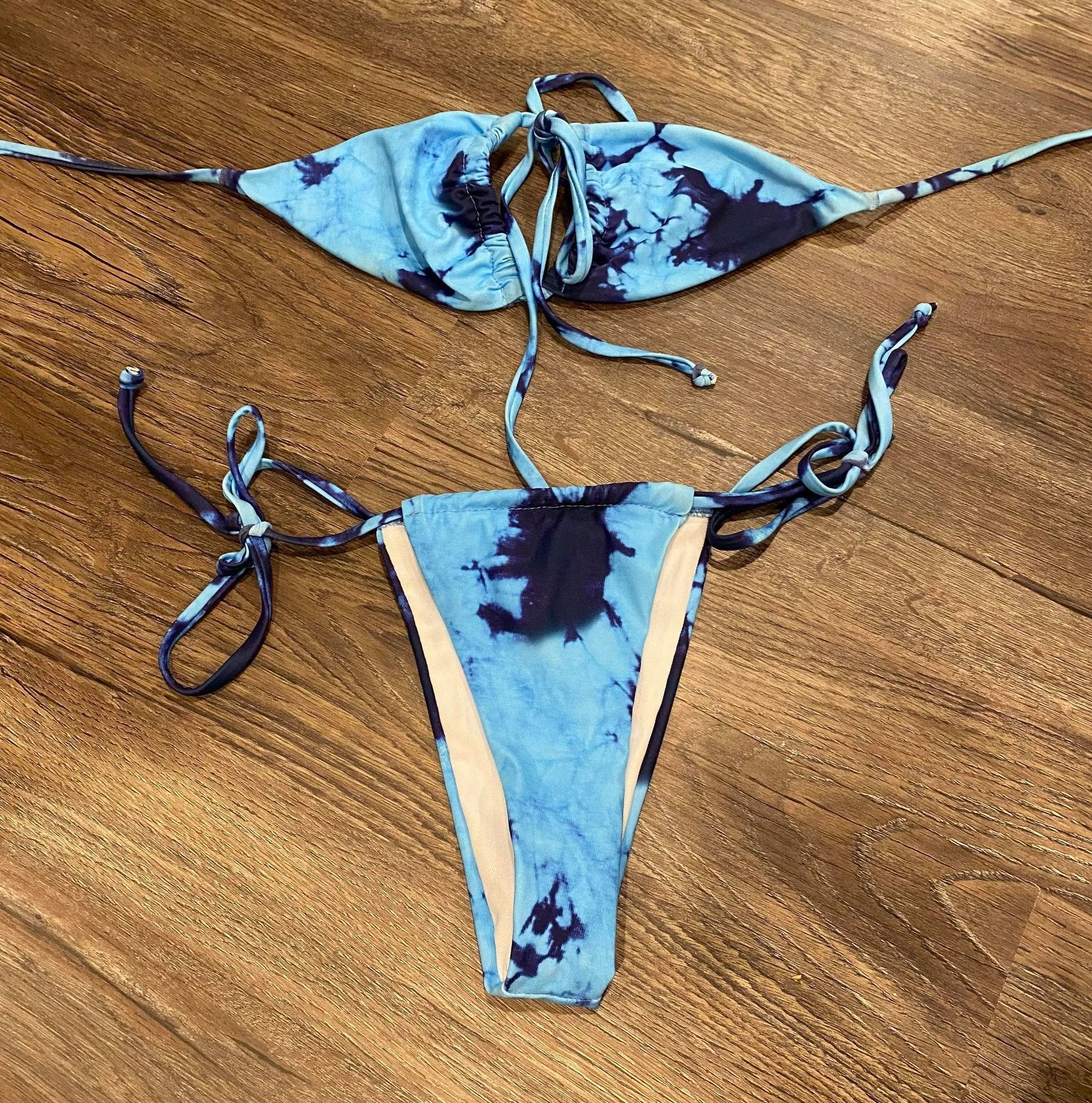 bikini Blue - Image 2