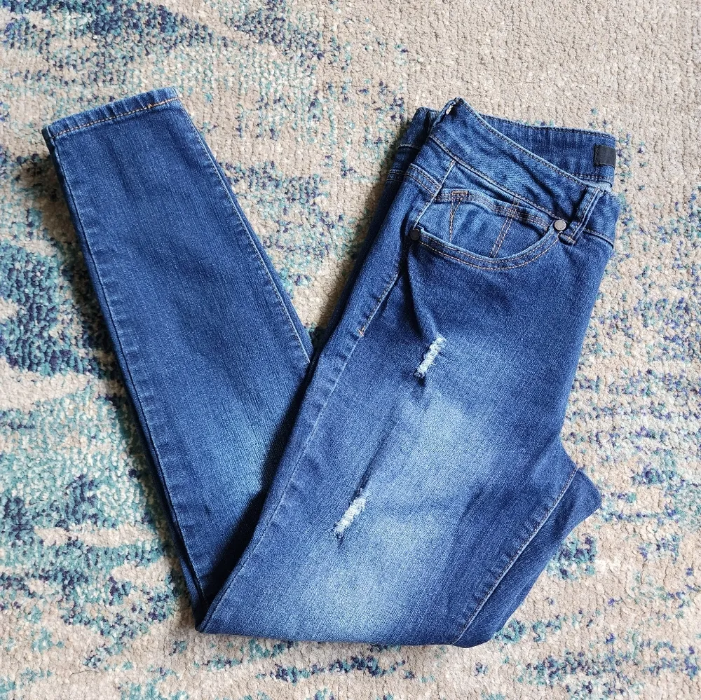 Nordstrom 1822 dark wash distressed ankle skinny jeans size 6 - Image 2