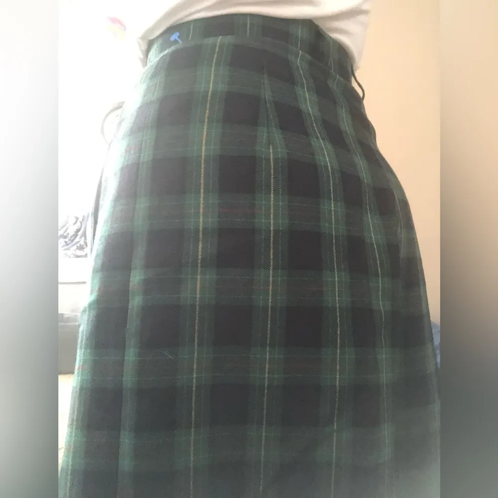 Laurel Green Blue Plaid High Waisted Bermuda short Size 36 - Image 7