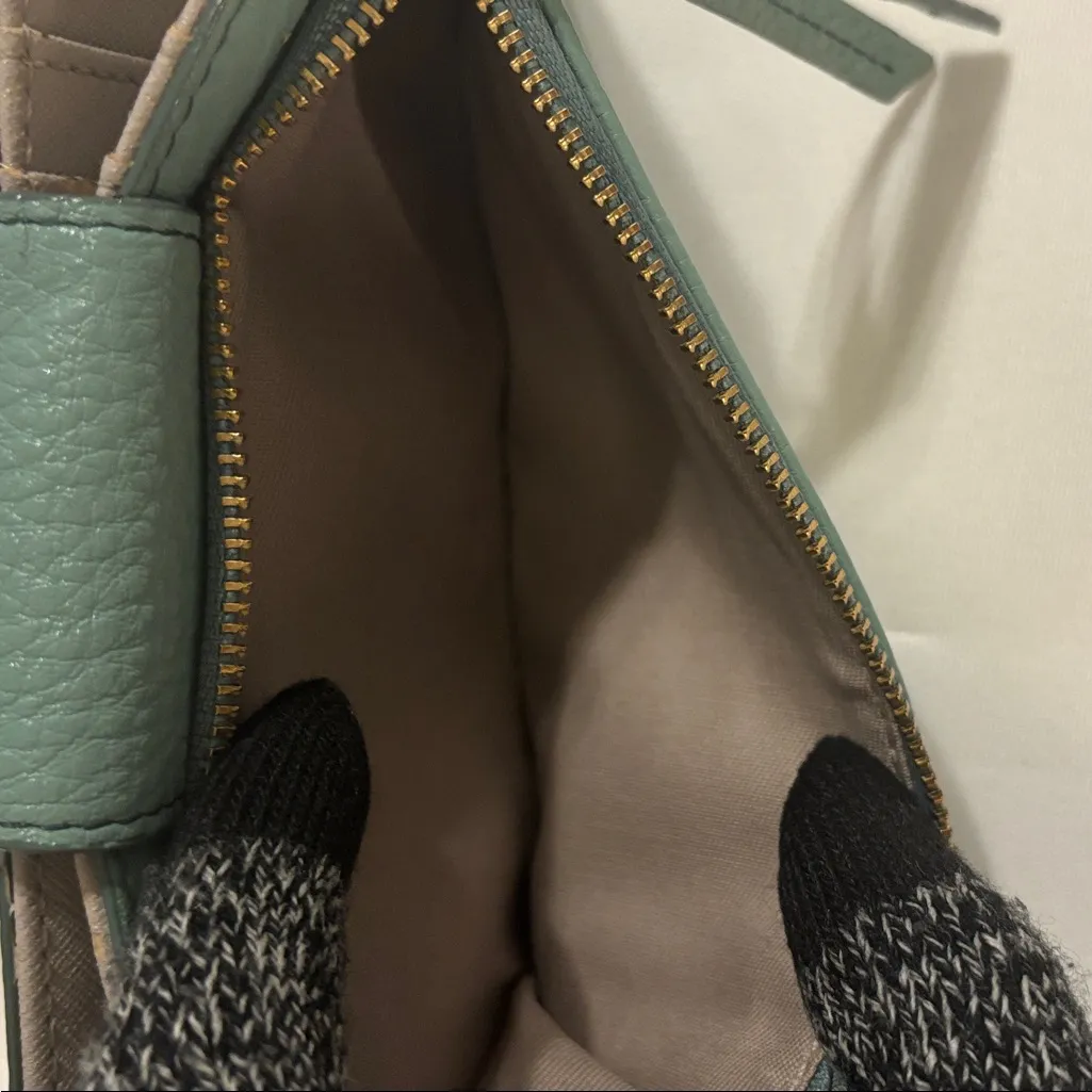 Fossil Teal Leather Wallet Preloved - Image 4