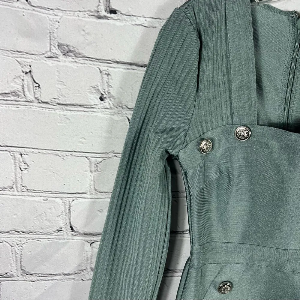 WOW Couture Green Dress Square Neck Long Sleeve Button accents Size L (B11) - Image 3