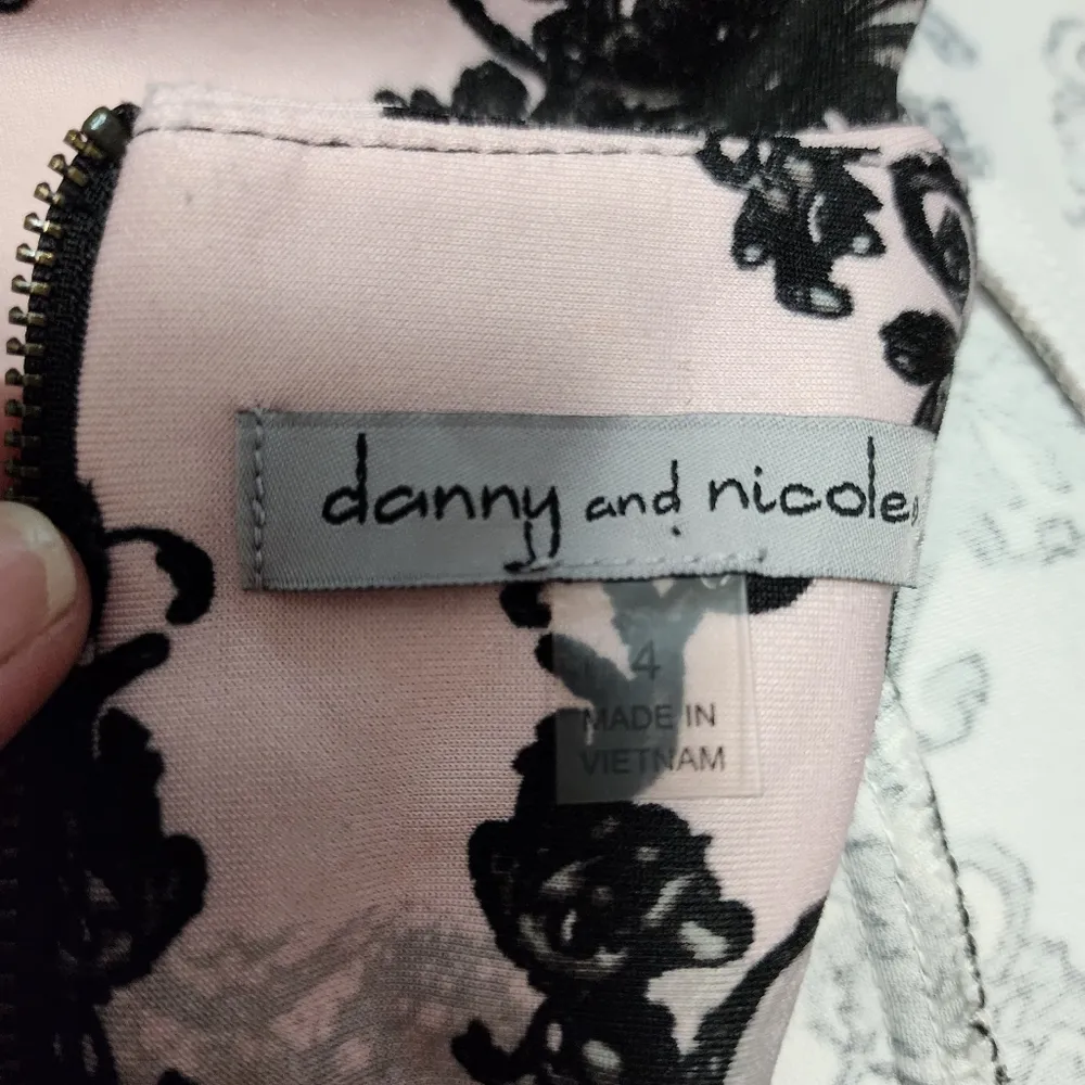 Danny & Nicole pink abstract floral scuba fit and flare dress size 4 - Image 6