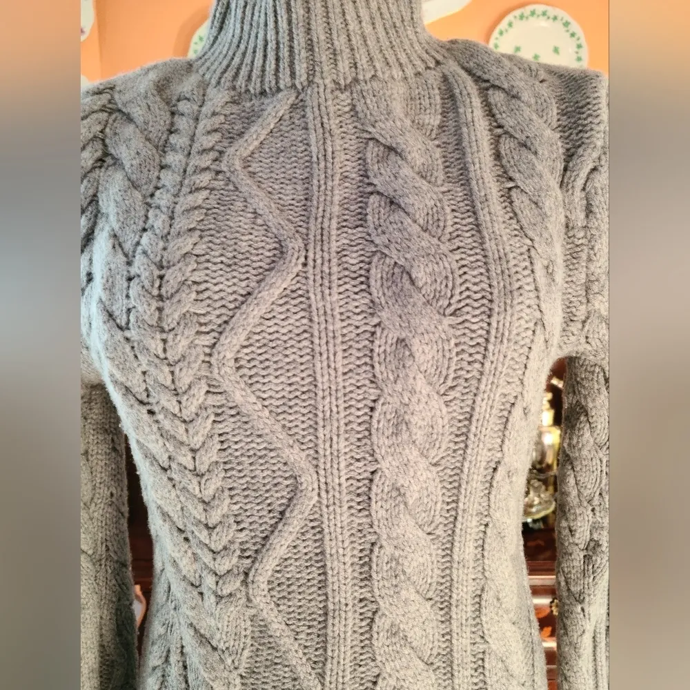 Tabula Rasa 100% Merino Wool Gray Chunky Cable Knit Sweater Size M - Image 2