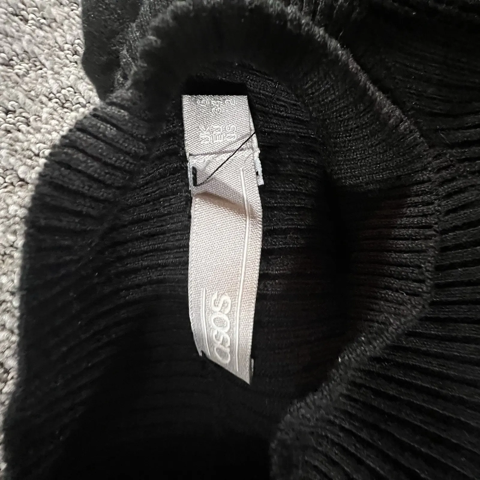 ASOS Womens Ruffle Shoulder Sweater‎ Dress Black White Size 2 Acrylic Blend - Image 6