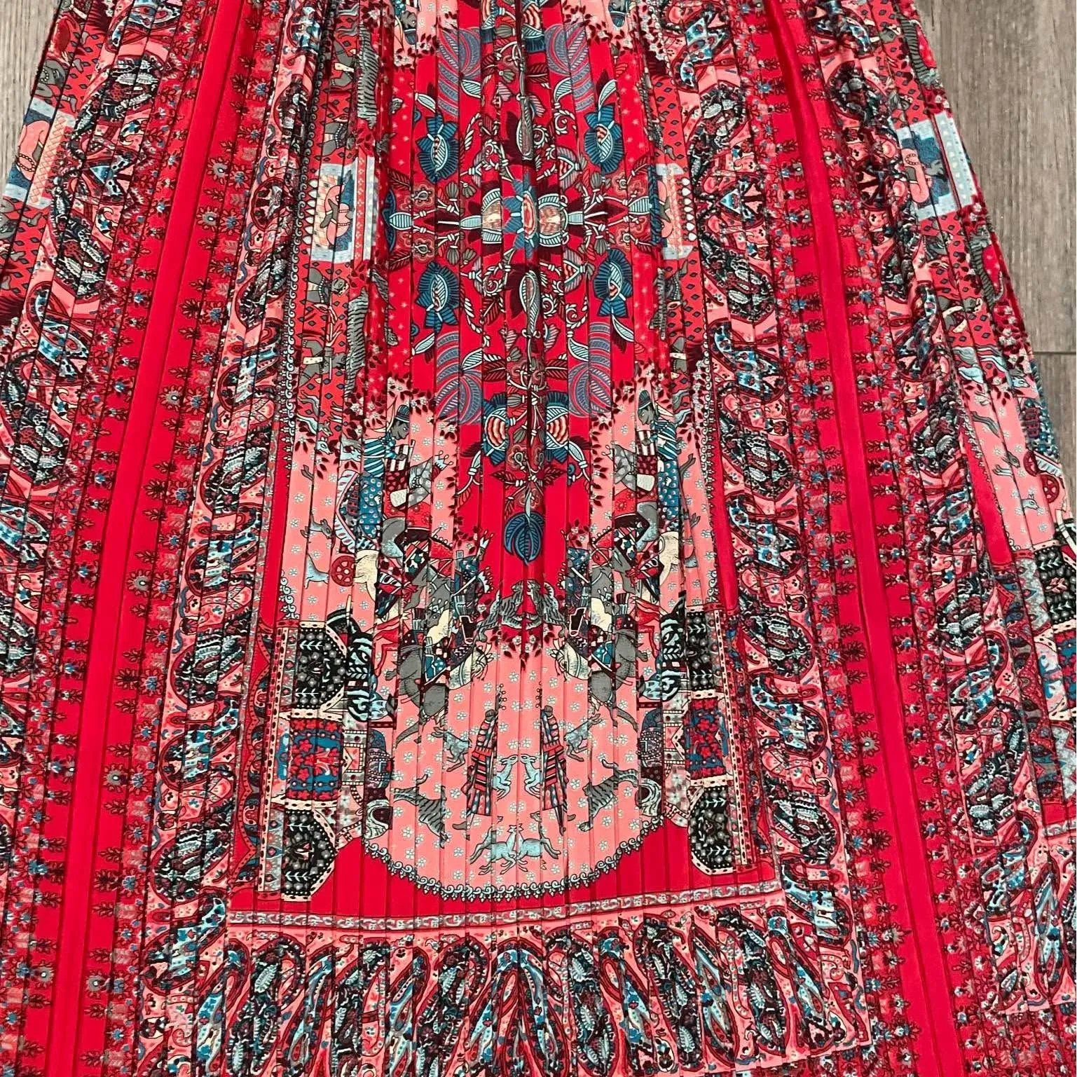 Vintage Howard Wolf Dallas Pleated Skirt 3023 w/ Gold Medallion Belt Small 80' Red Size M - Image 2