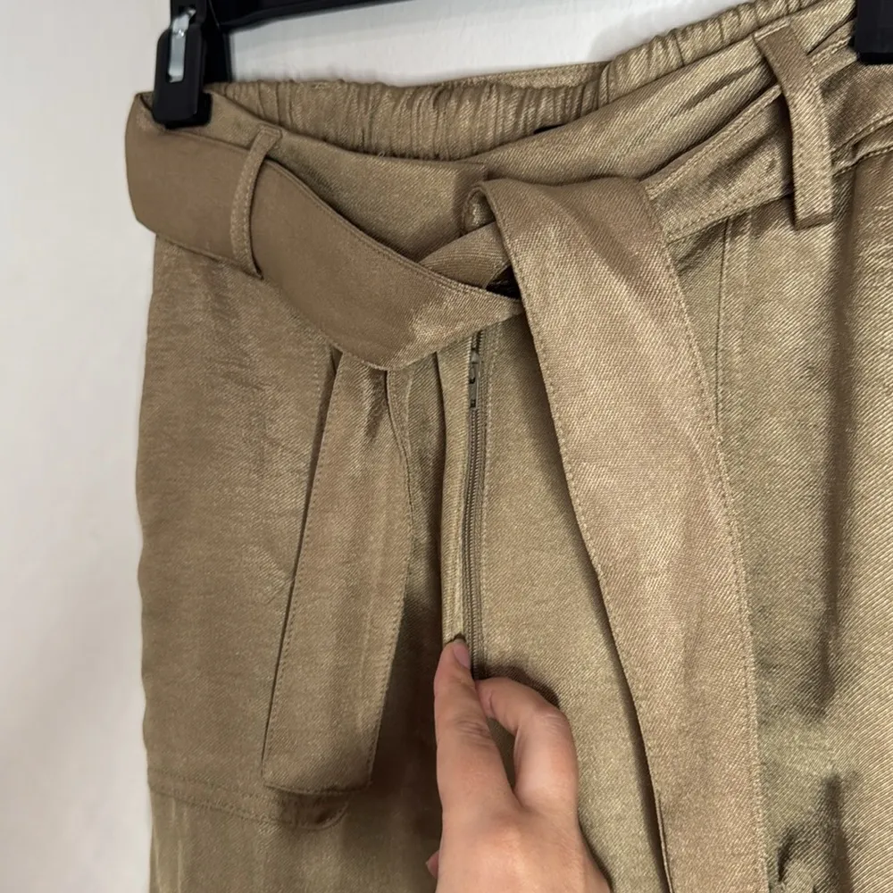 Express New Women’s Cargo Tie Waist Cropped Pants Mustard Satin Sheen Sz 0 Short - Image 8