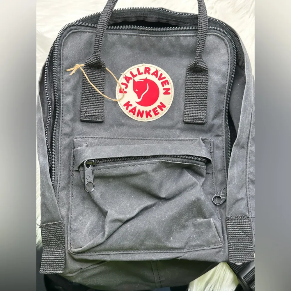 FJALLRAVEN KANKEN Black Mini Backpack - Image 4