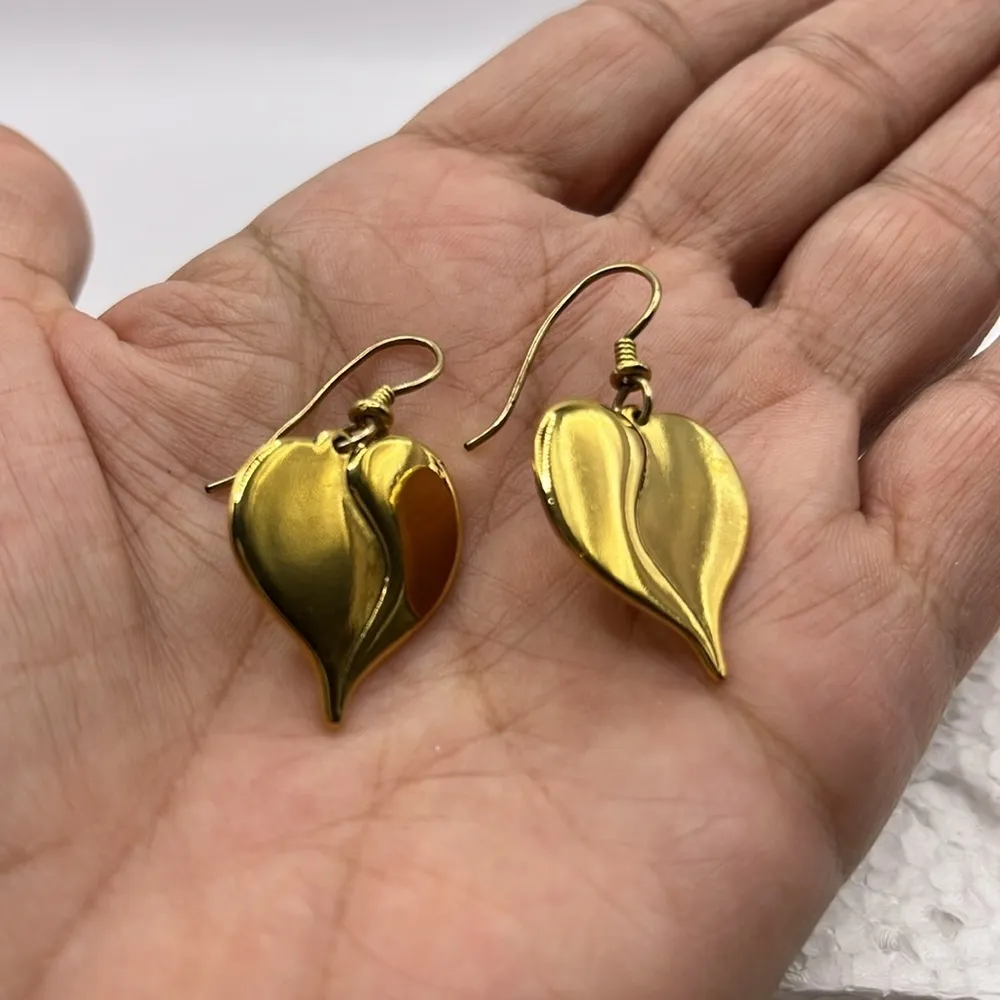 Laurel Burch Gold Heart Earrings Gold Plated Fish Hook Earrings Vintage - Image 8