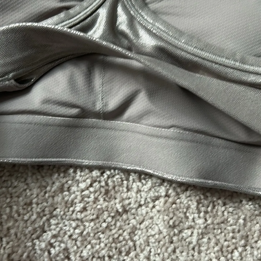 Athleta glossy leggings & top set. S - Image 9