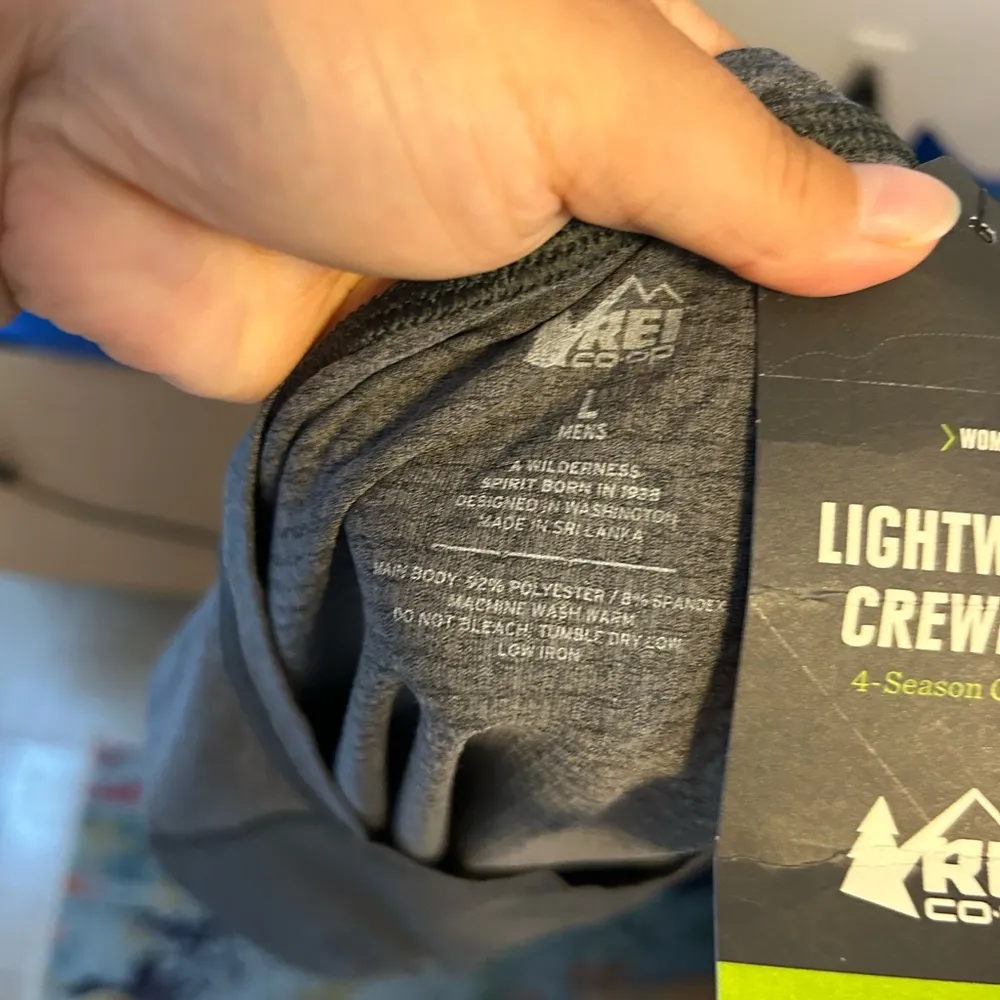 Nwt REI Women’s Gray Lightweight Crewneck - Image 3