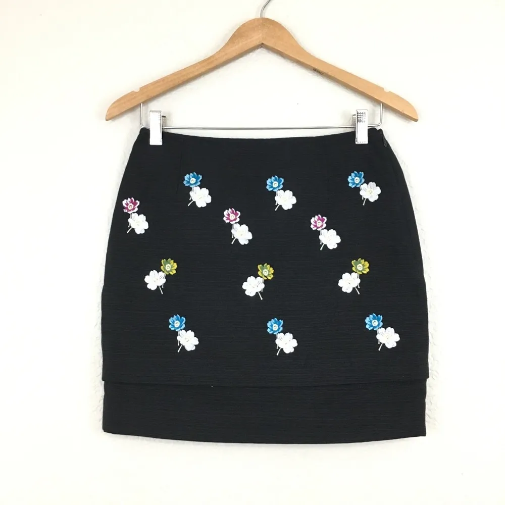 Anthropologie HD in Paris Embroidered Flower Mini Skirt Size 00 - Image 9