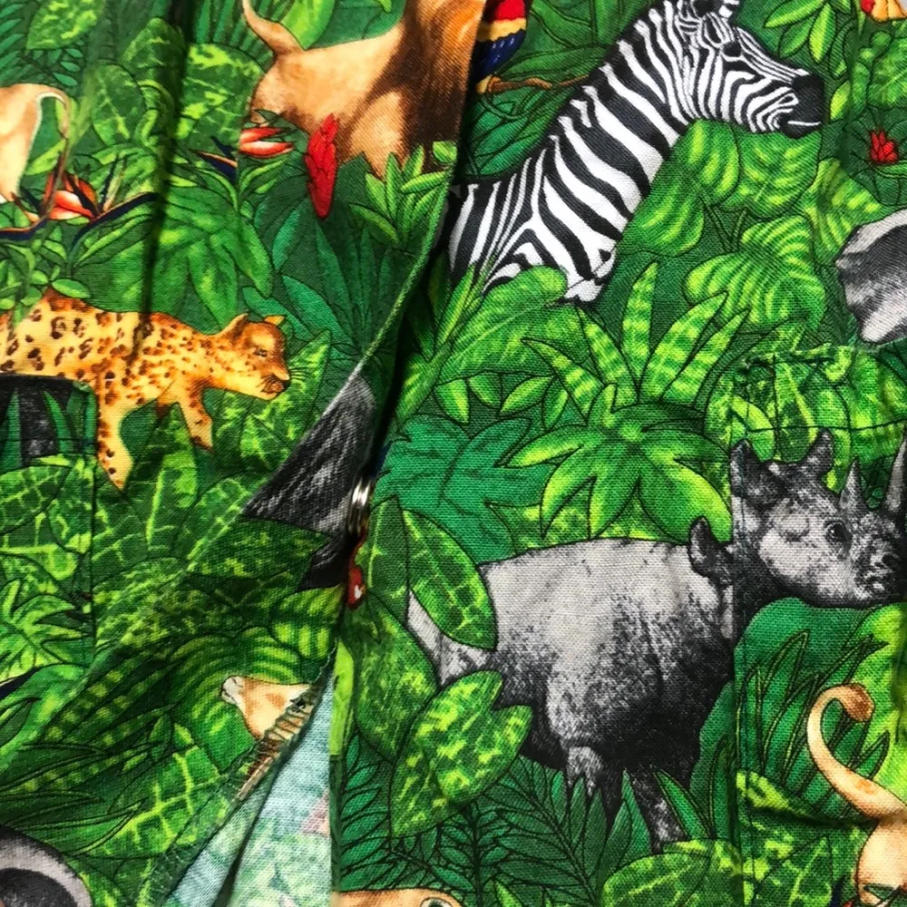 Jungle Print Scrub Top size XS - Image 6