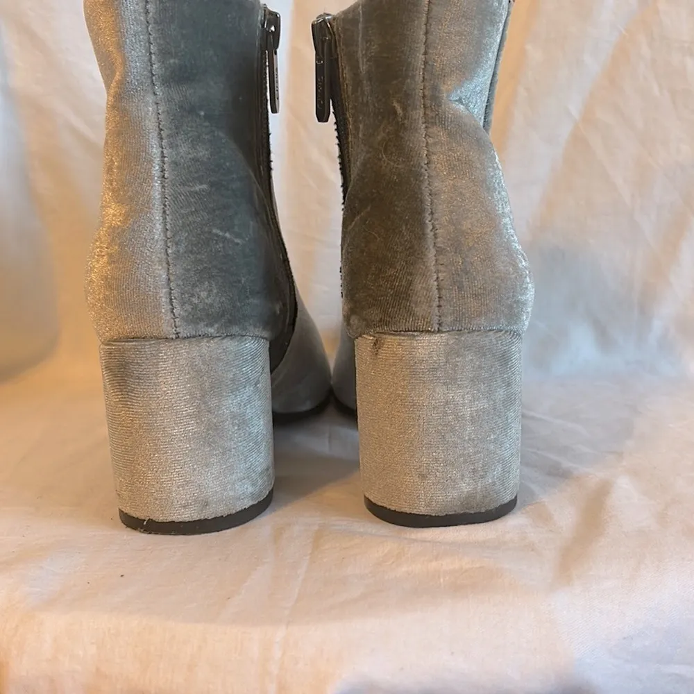 Circus by Sam Edelman ‘Vikki’ Velvet Block Heel Round Toe Ankle Boot - Image 3