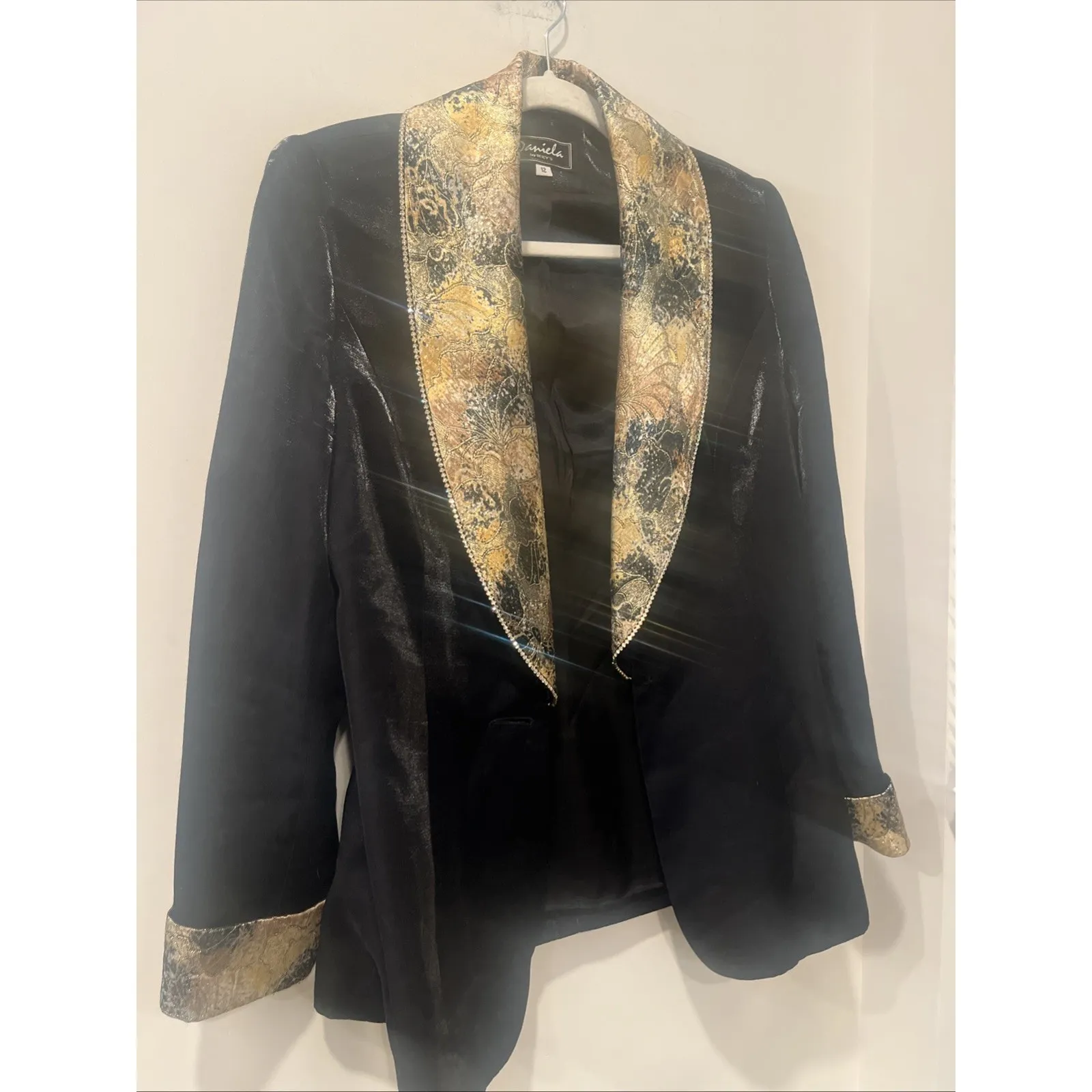 Vintage Daniela Neicy's Black Gold Statement Blazer Floral Rhinestones Size 12 - Image 4